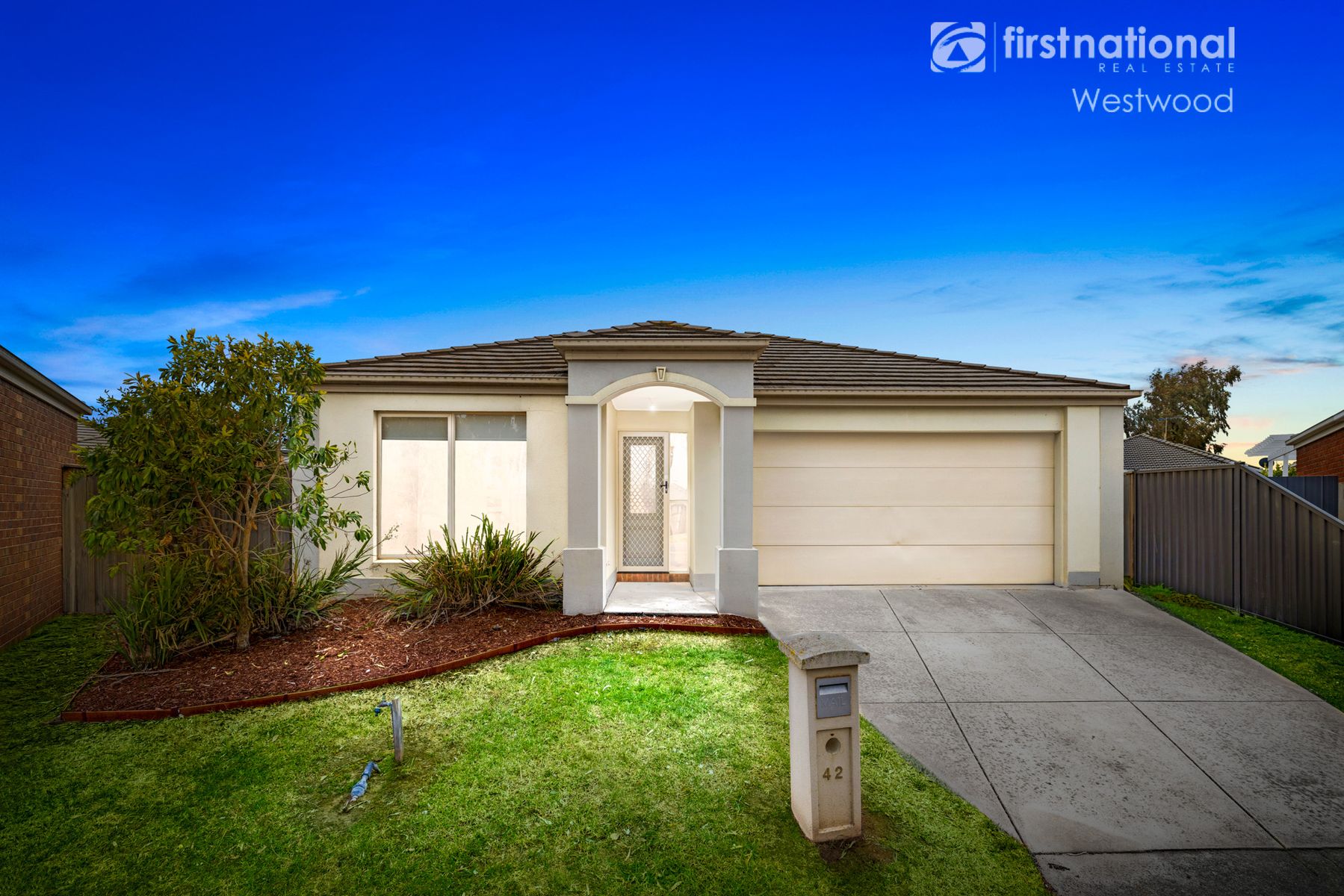 42 Yellow Gum Way, Manor Lakes VIC 3024