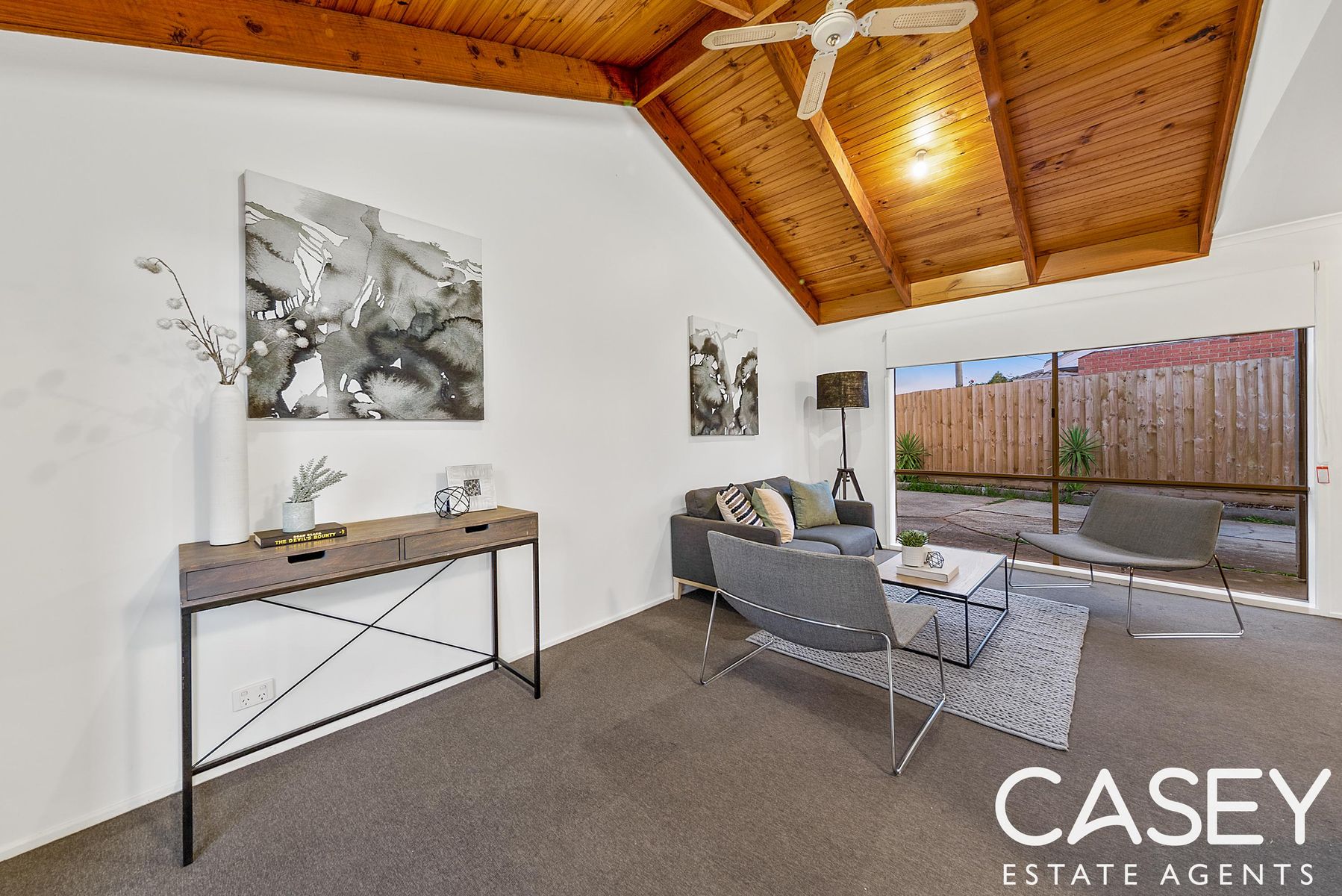 37 Bernborough Avenue, Cranbourne West - Thumbnail 8