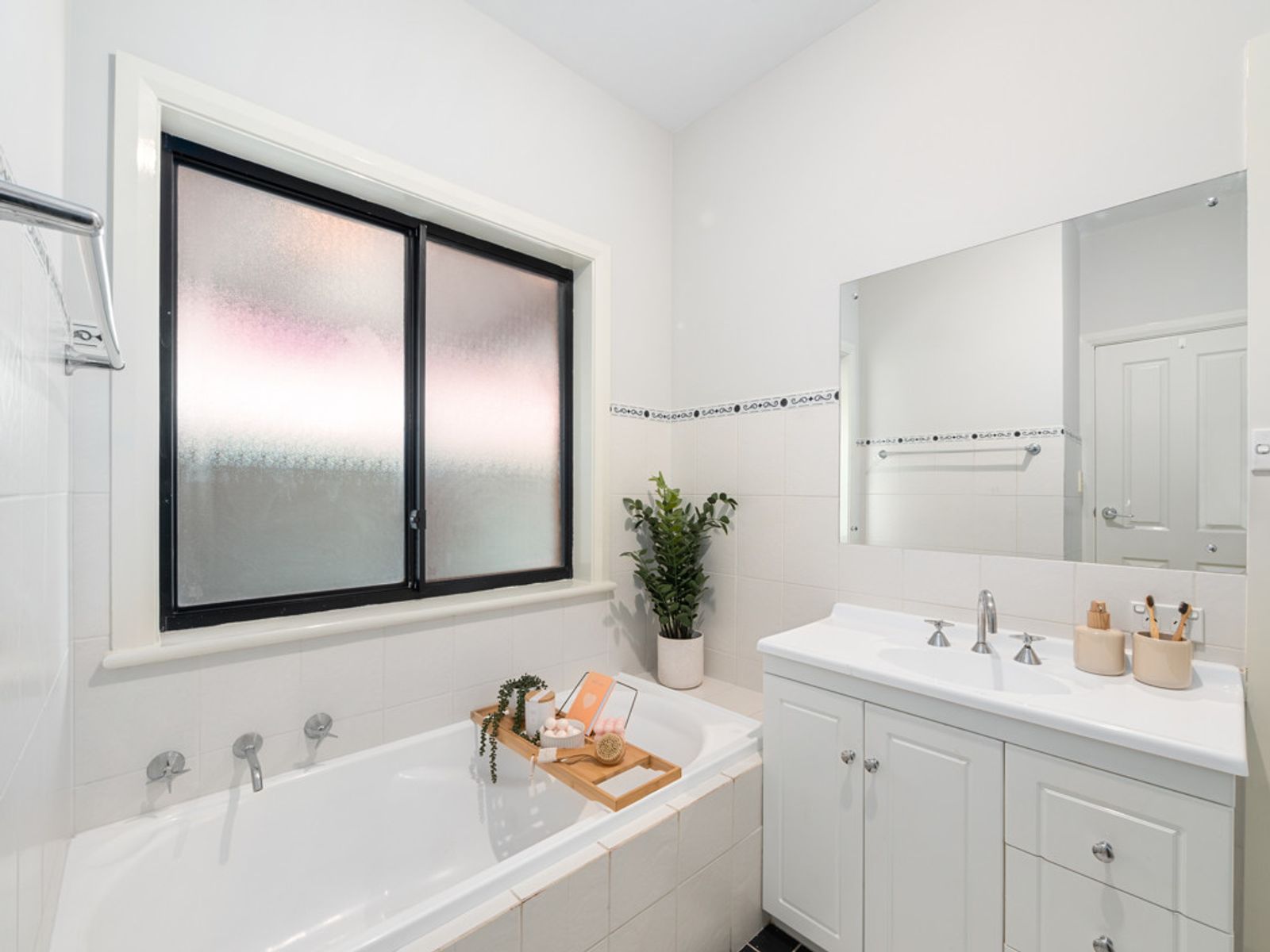 8 Harbour Lane, Mawson Lakes, SA 5095, Mawson Lakes - Thumbnail 6