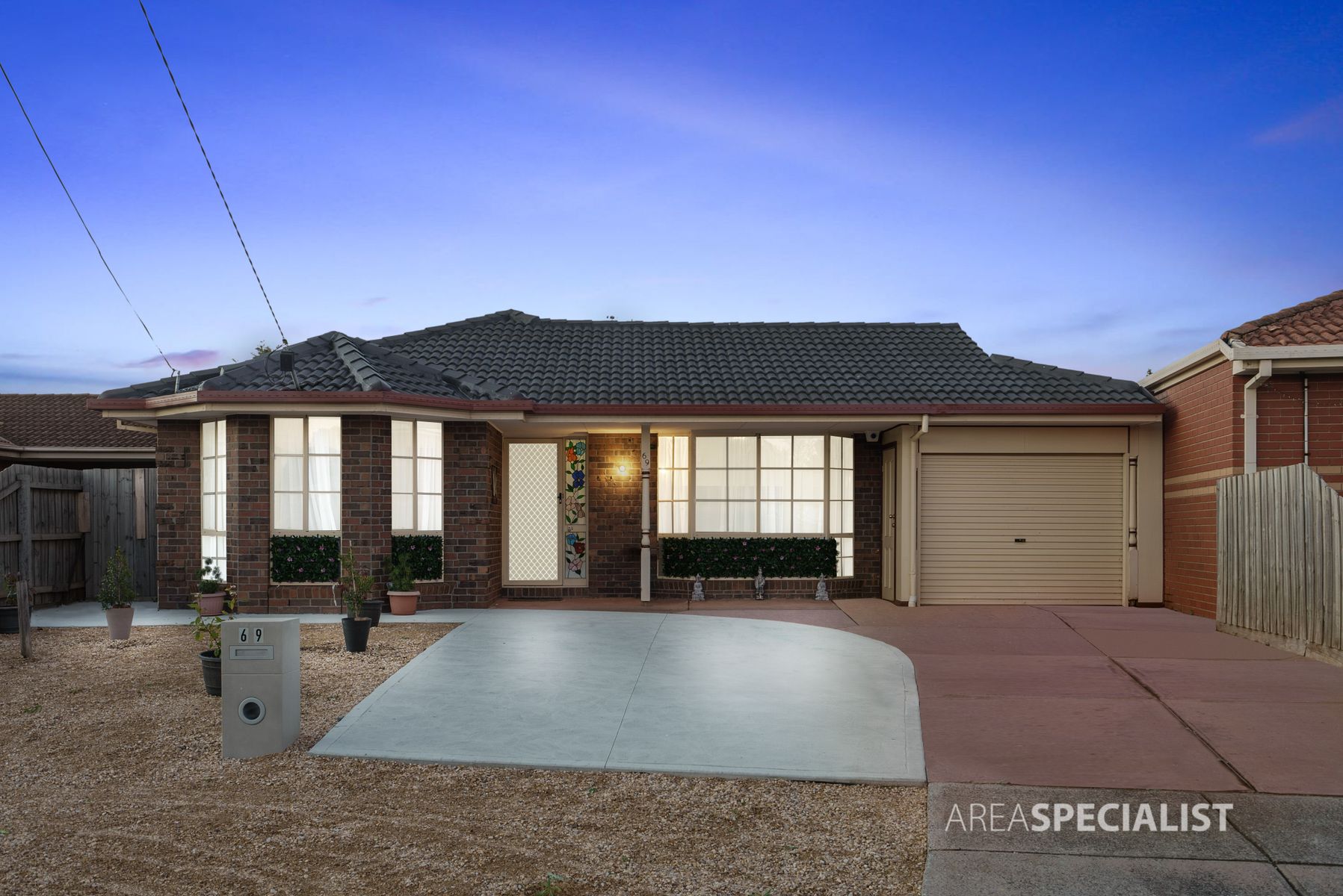 69 Oriole Drive, Werribee, VIC 3030, Werribee - Thumbnail 2