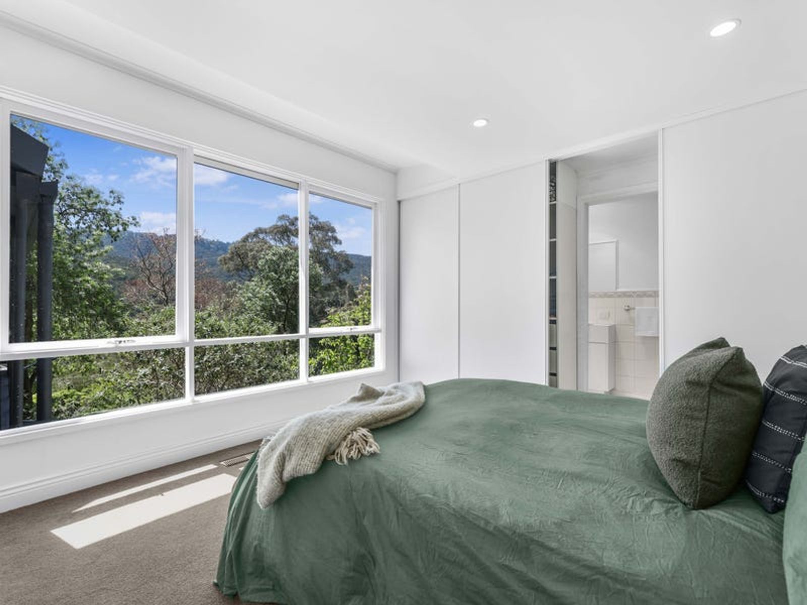 15 Ferndale Road, Upper Ferntree Gully, VIC 3156, Upper Ferntree Gully - Thumbnail 7