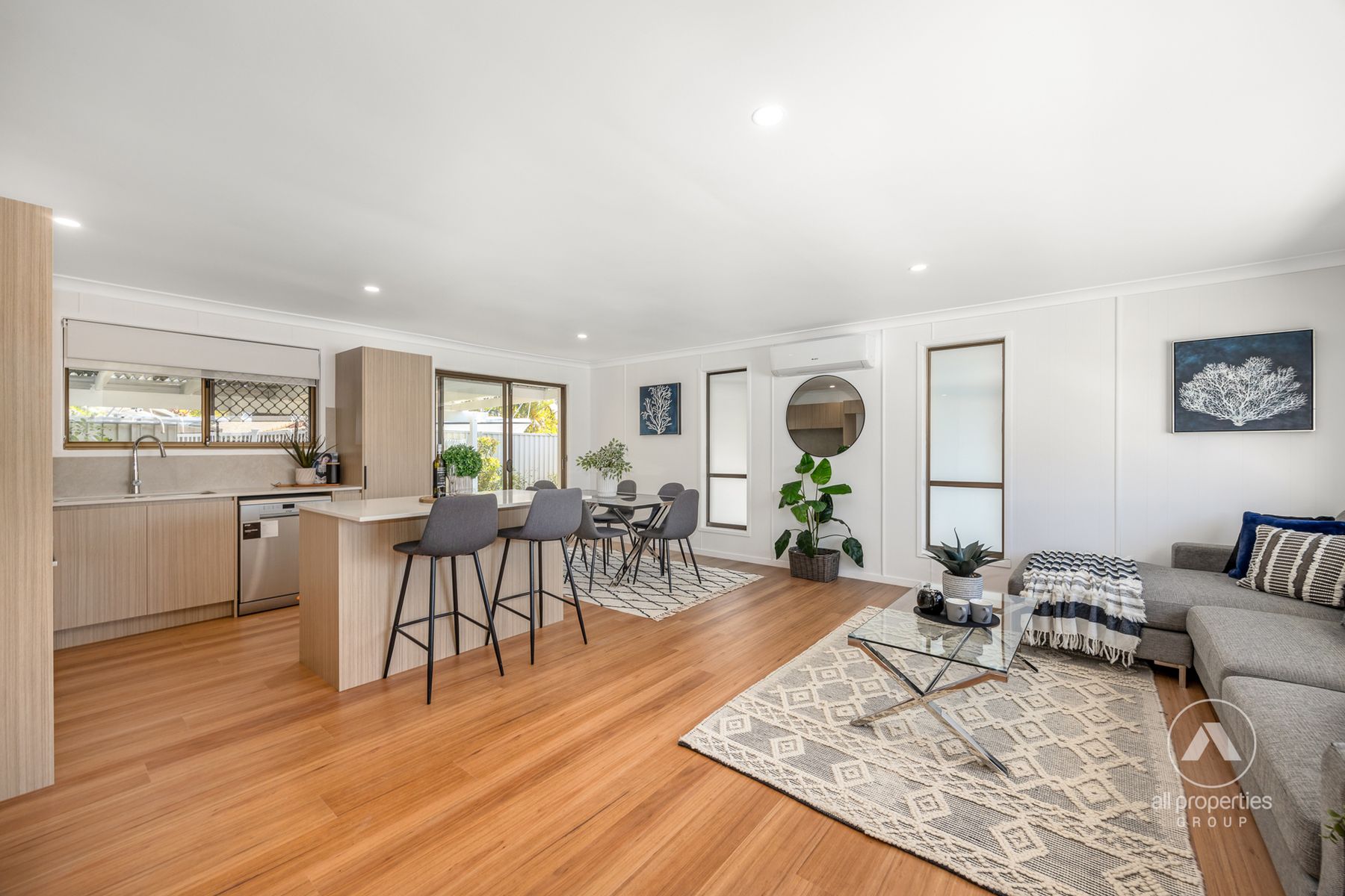 8 Burrinjuck Drive, Coombabah QLD 4216, Coombabah - Thumbnail 8