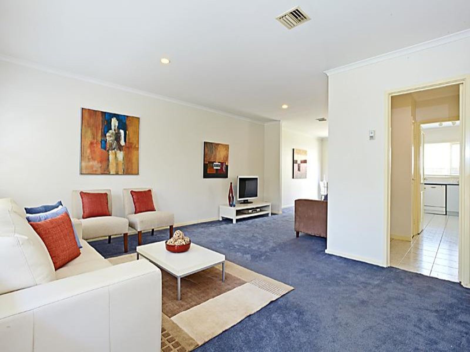 81 The Crescent, Kensington - Thumbnail 3