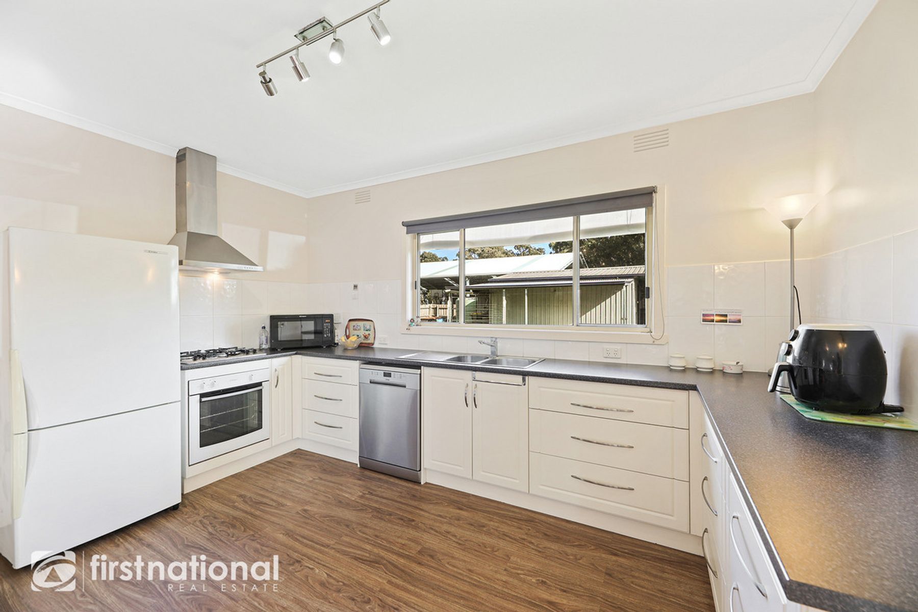 4 Graham Street, Darnum, VIC 3822, Darnum - Thumbnail 3