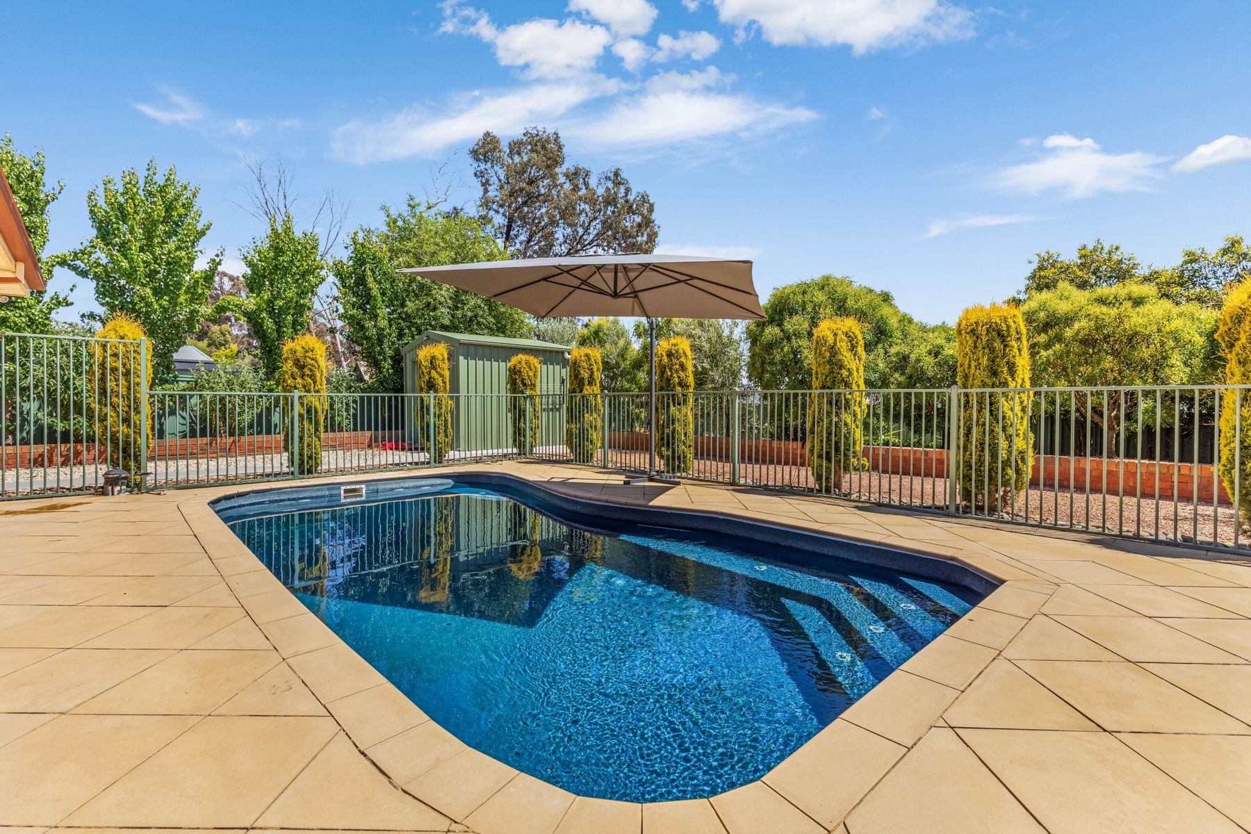 8 Northmoor Drive, Strathdale, VIC 3550, Strathdale - Thumbnail 2