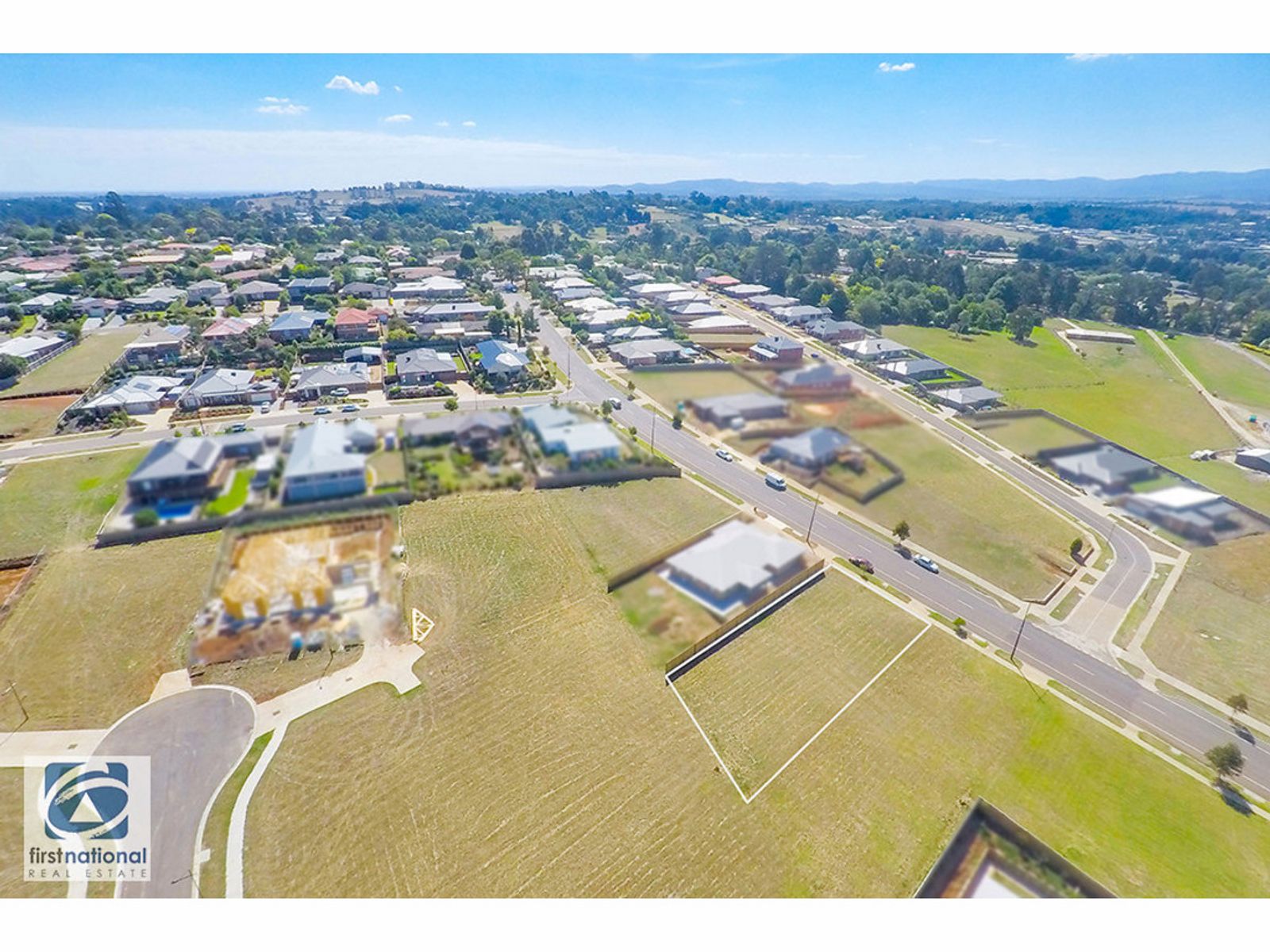 42 Jackson Drive, Drouin, Drouin - Thumbnail 4