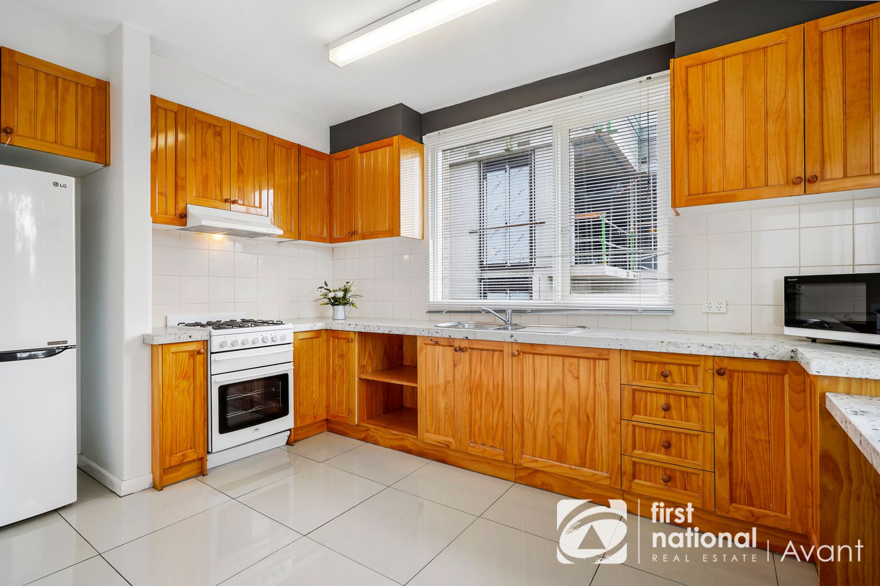 1/483 Whitehorse Road, Balwyn VIC 3103, Balwyn - Thumbnail 2