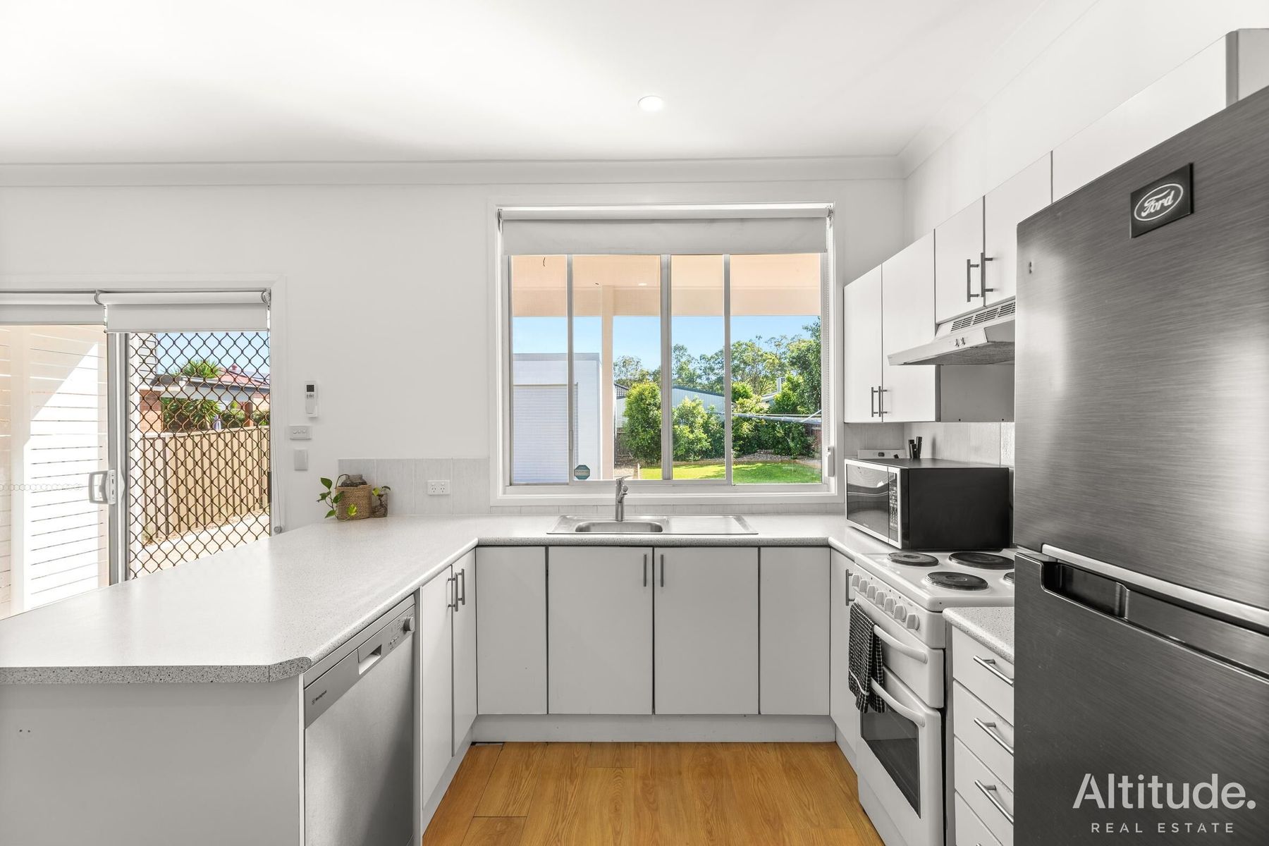 36 St Johns Drive, Croudace Bay, NSW 2280, Croudace Bay - Thumbnail 5