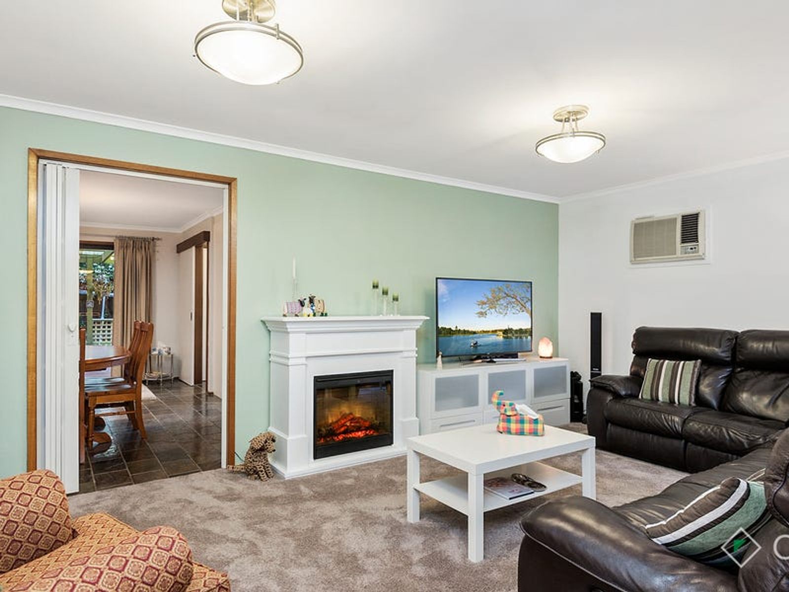 11 Tarbet Court, Endeavour Hills, VIC 3802, Endeavour Hills - Thumbnail 2