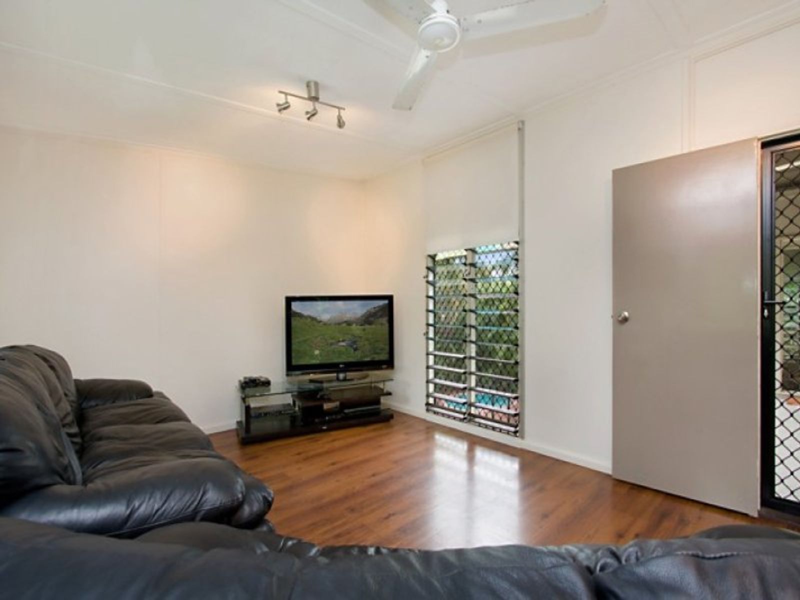 12 Lens Court, Woodroffe NT 0830, Woodroffe - Thumbnail 7