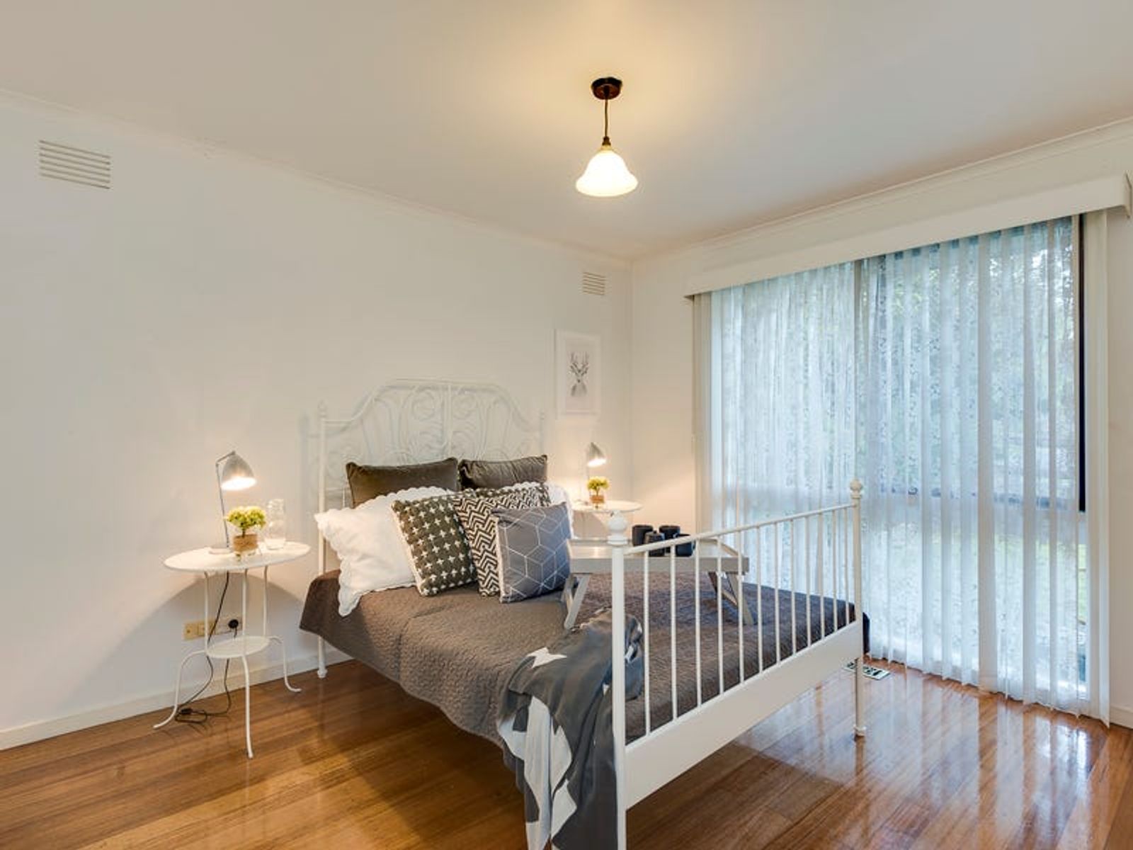72 Charles Green Avenue, Endeavour Hills, VIC 3802, Endeavour Hills - Thumbnail 4