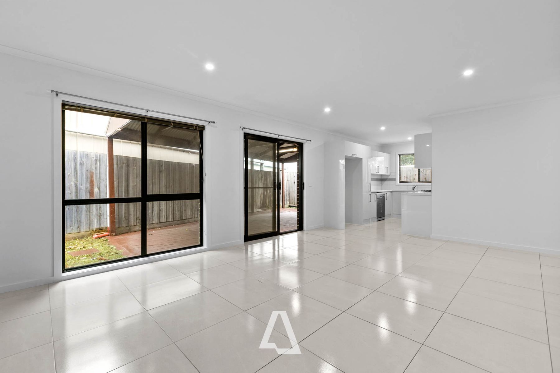 2/10 Corsican Street, Frankston North, VIC 3200, Frankston North - Thumbnail 4