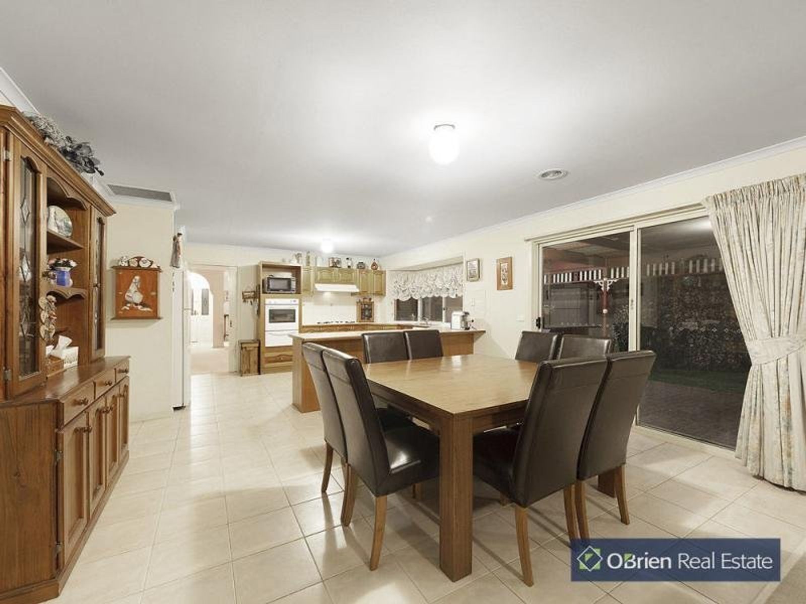 26 Parkwood Drive, Narre Warren South, VIC 3805, Narre Warren South - Thumbnail 3