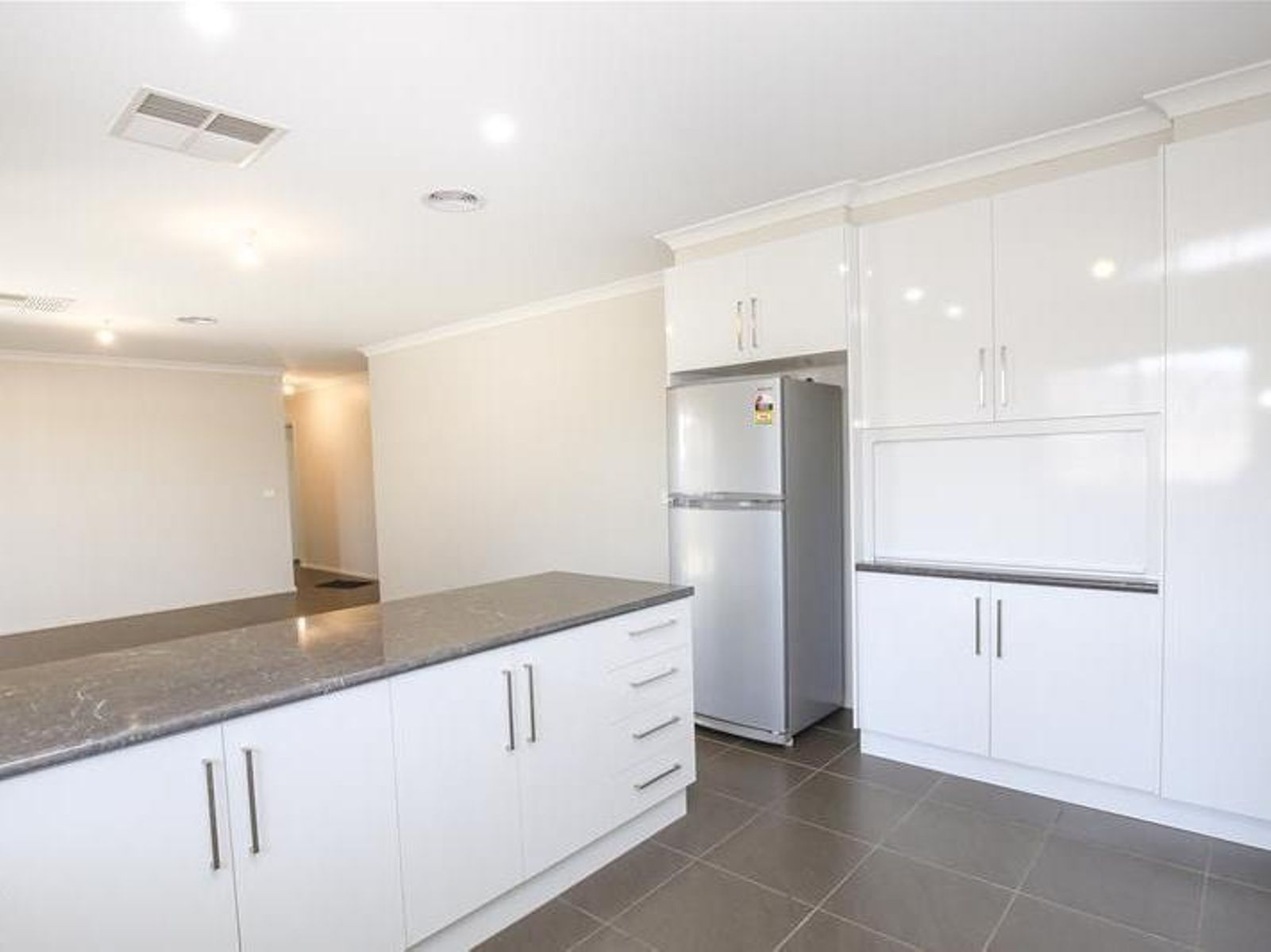 37 Boomerang Avenue, Mildura - Thumbnail 6