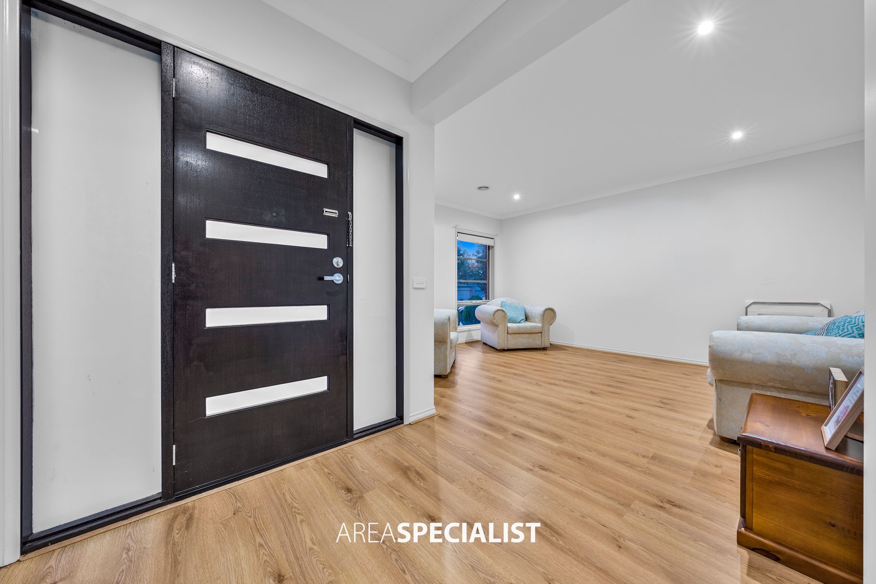 23 Elmsford Crescent, Cranbourne West, Cranbourne West - Thumbnail 7