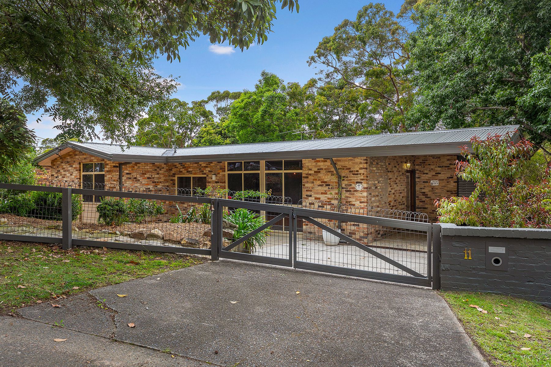 11 Woodvale Avenue, North Epping, NSW 2121