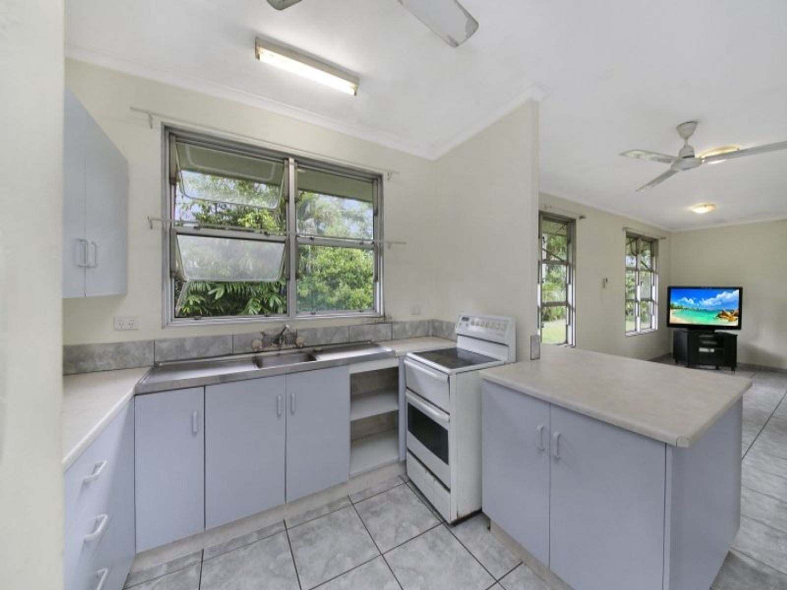 14 Fountain Street, Anula NT 0812, Anula - Thumbnail 3