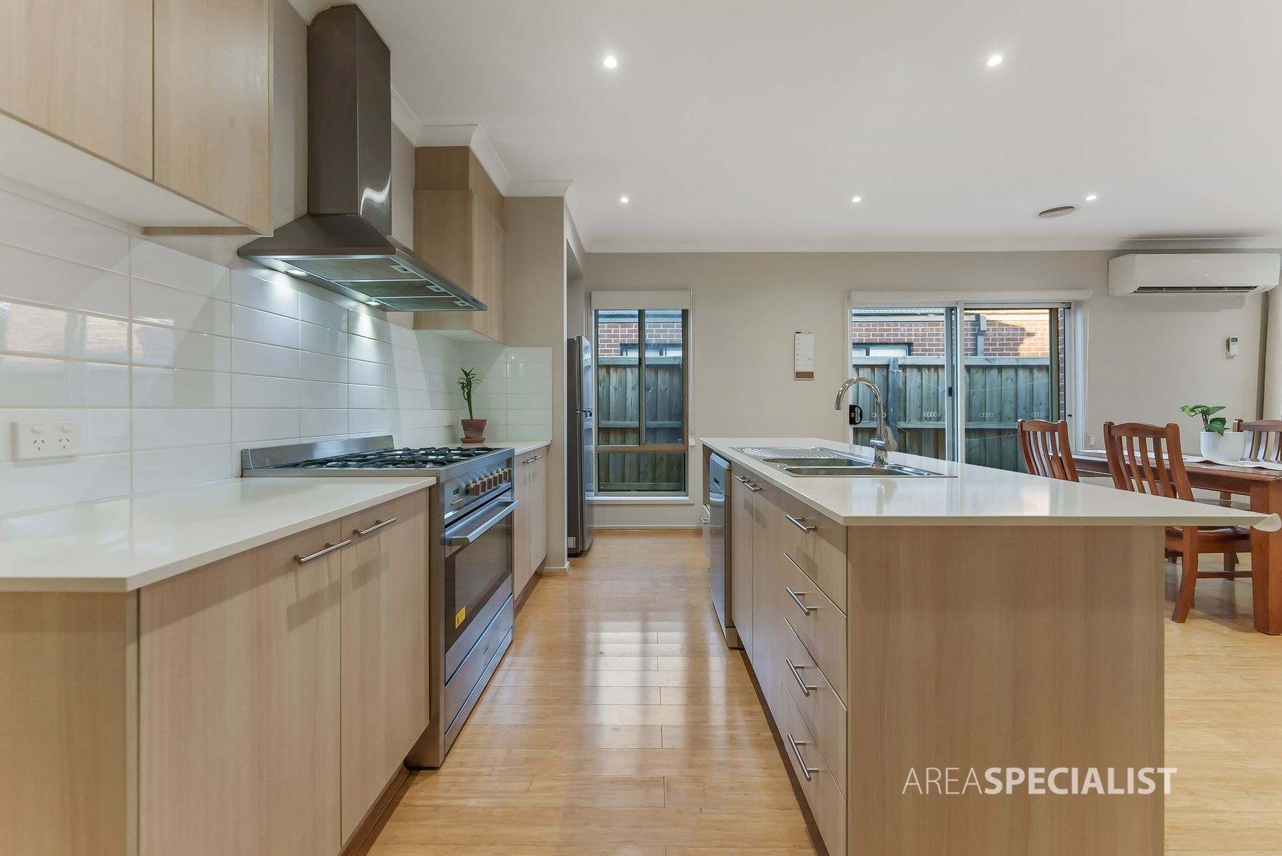 16 Palladino Way, Tarneit, VIC 3029, Tarneit - Thumbnail 8