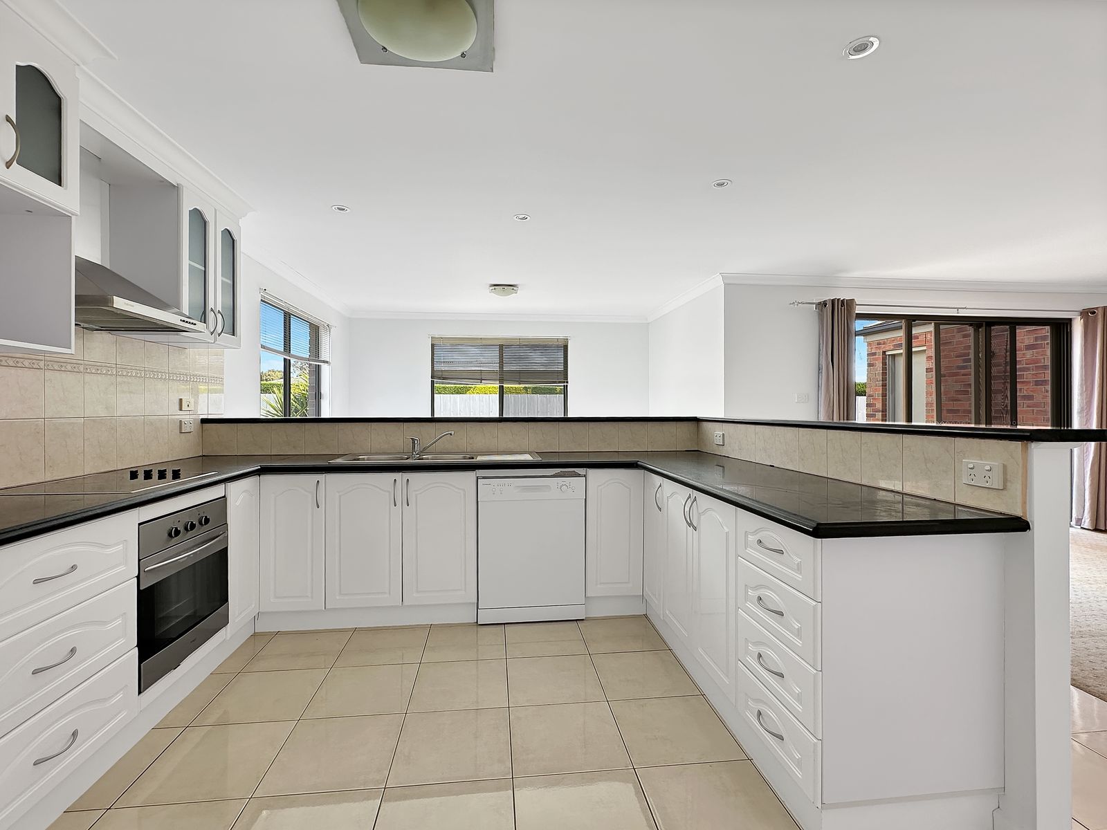 12 Albert Street, Carisbrook VIC 3464, Carisbrook - Thumbnail 2