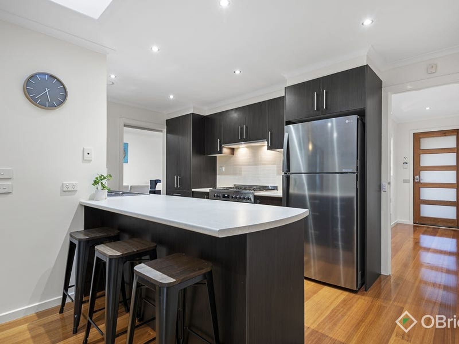 4 Robinvale Court, Endeavour Hills, VIC 3802, Endeavour Hills - Thumbnail 4