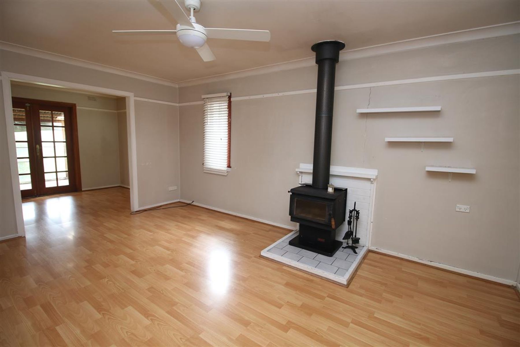140 Petrie Street, Tenterfield NSW 2372, Tenterfield - Thumbnail 2