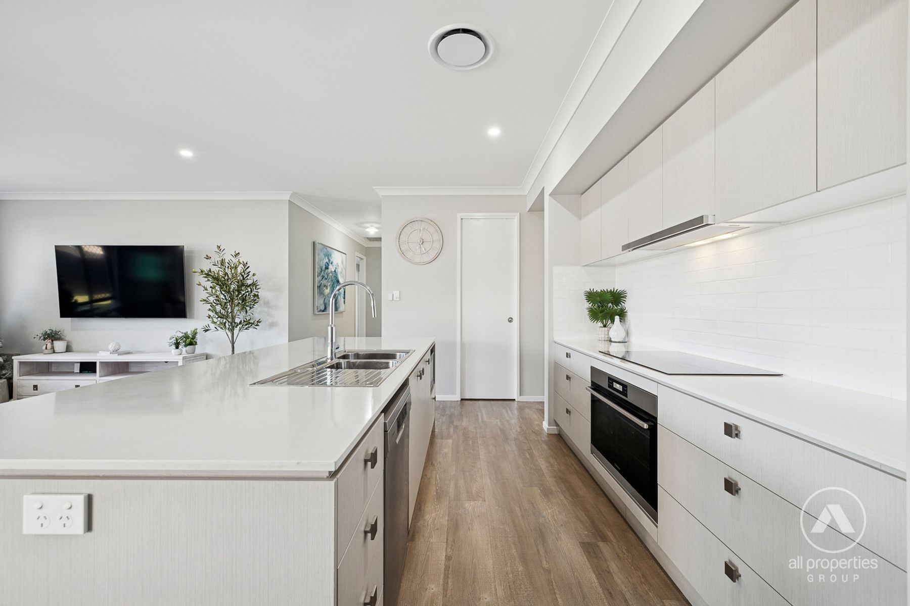 55 Cooper Crescent, Jimboomba QLD 4280, Jimboomba - Thumbnail 4