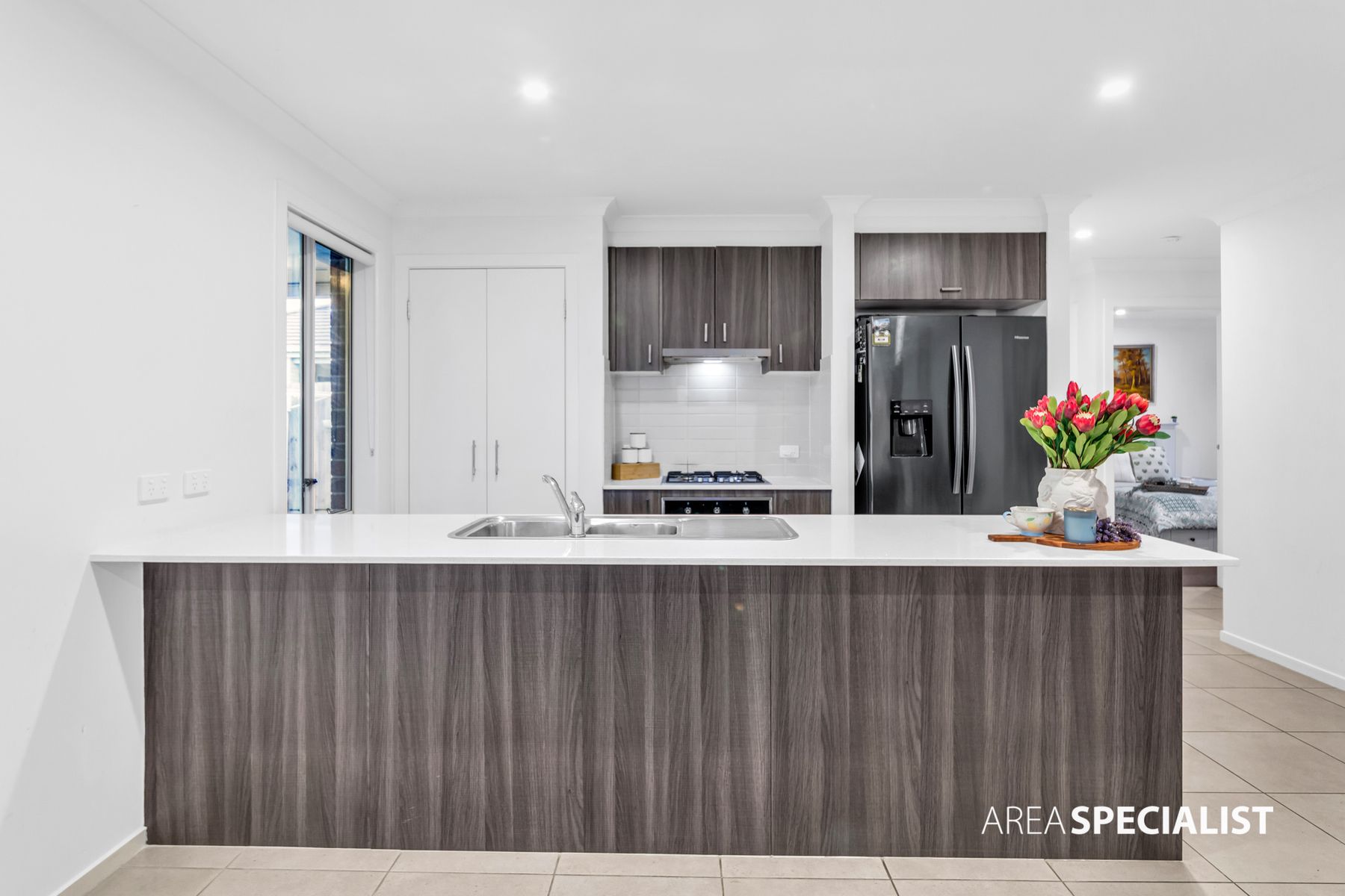 28 Newcastle Drive, Officer, VIC 3809, Officer - Thumbnail 5