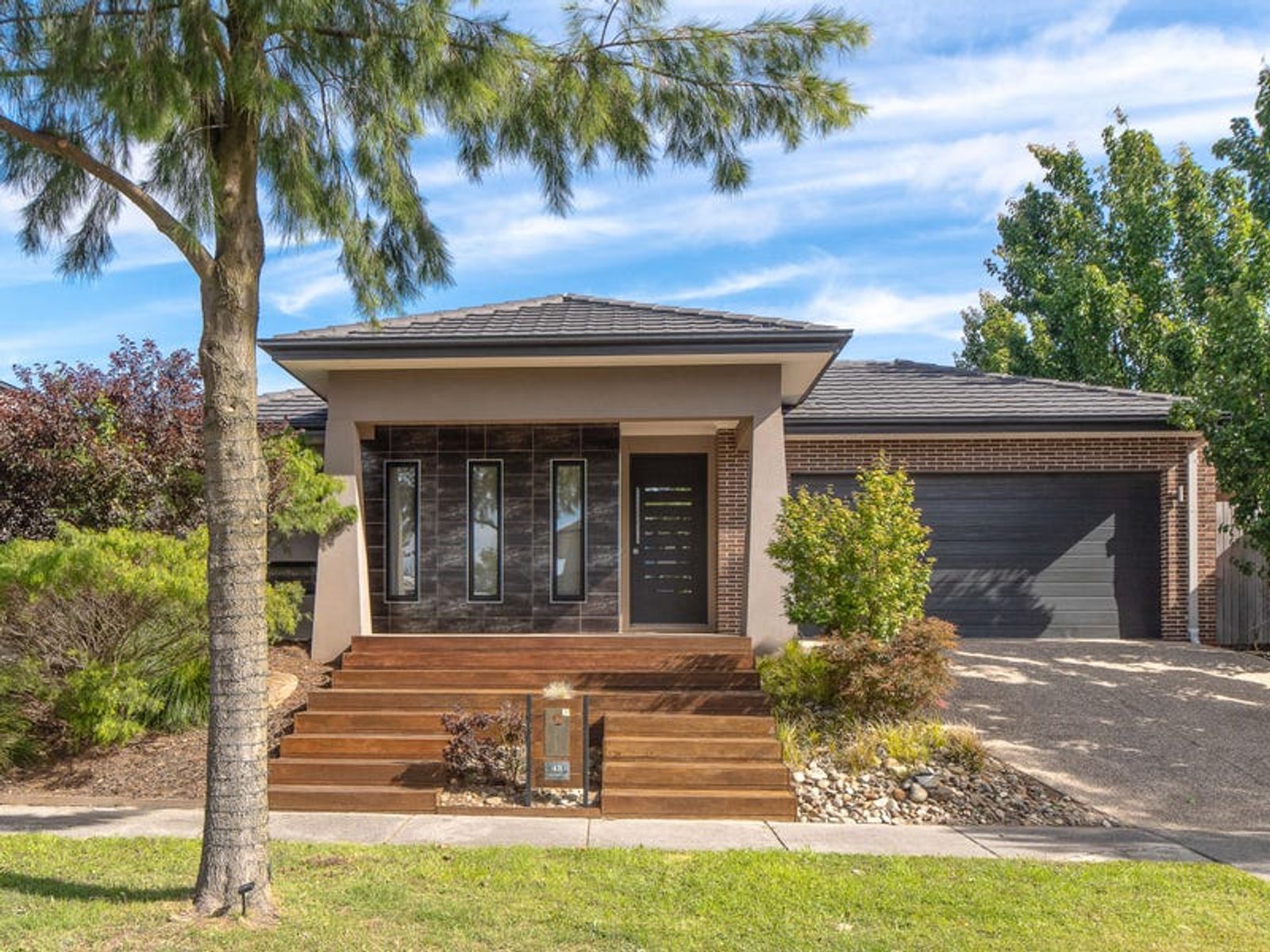 48 Limeburner Grove, Botanic Ridge, VIC 3977