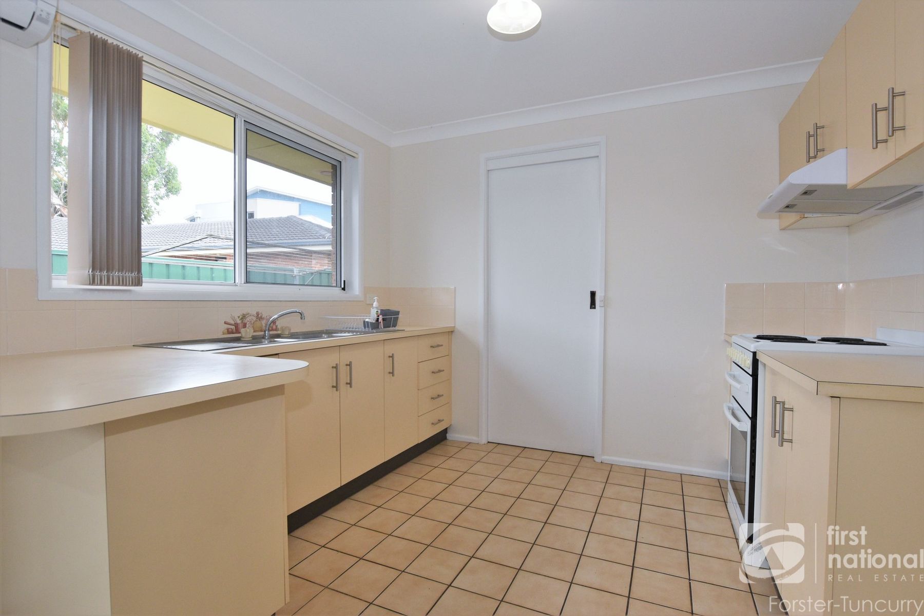 1/4 Heath Avenue, Tuncurry NSW 2428, Tuncurry - Thumbnail 5