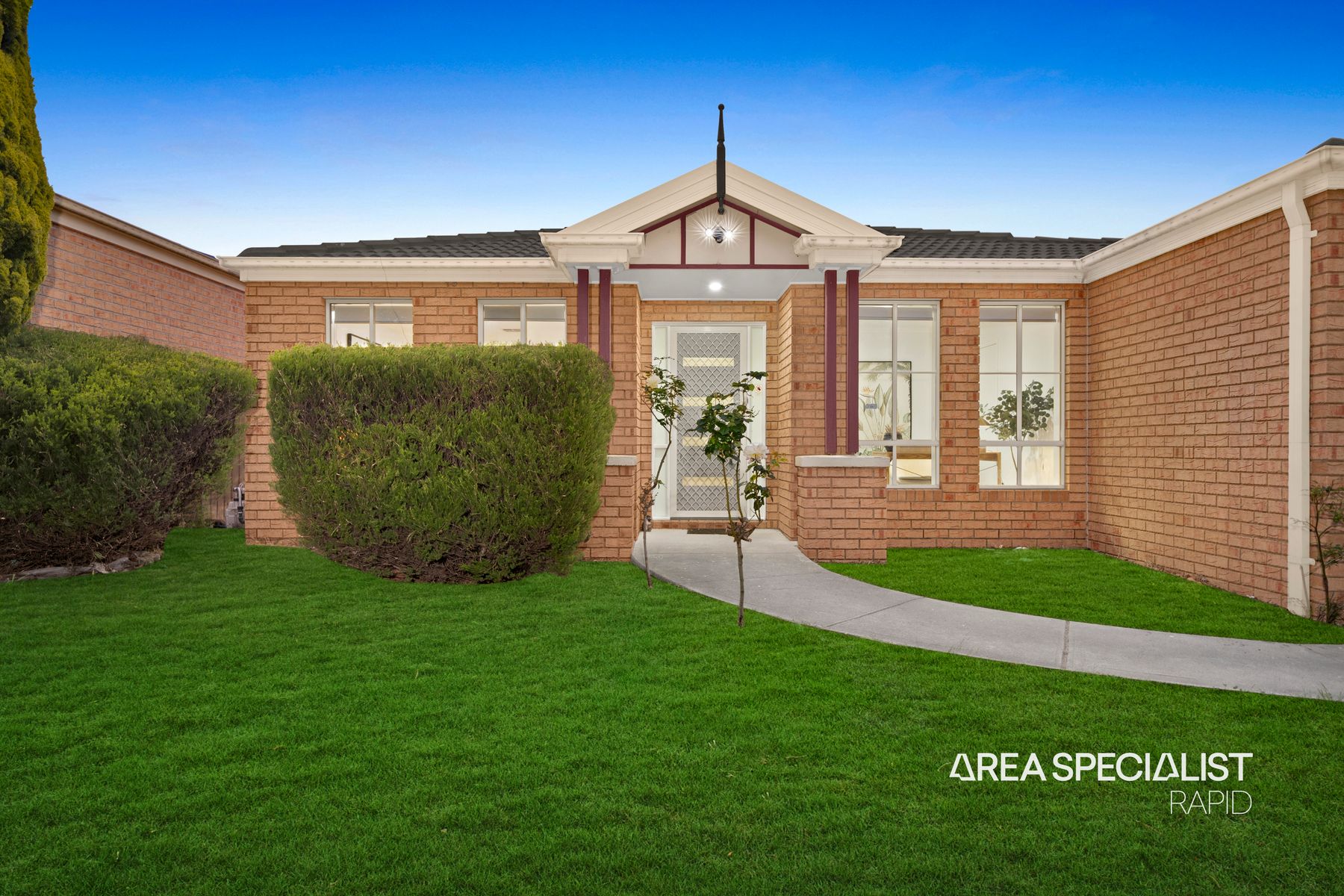 23 Robinswood Parade, Narre Warren South - Image 1