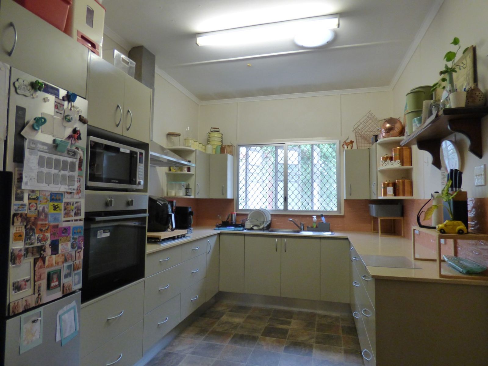 2 Gilliver Street, Eastern Heights QLD 4305, Eastern Heights - Thumbnail 3