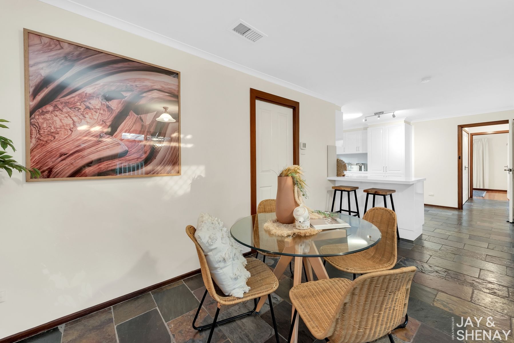9 Currie Avenue, Endeavour Hills, VIC 3802, Endeavour Hills - Thumbnail 5