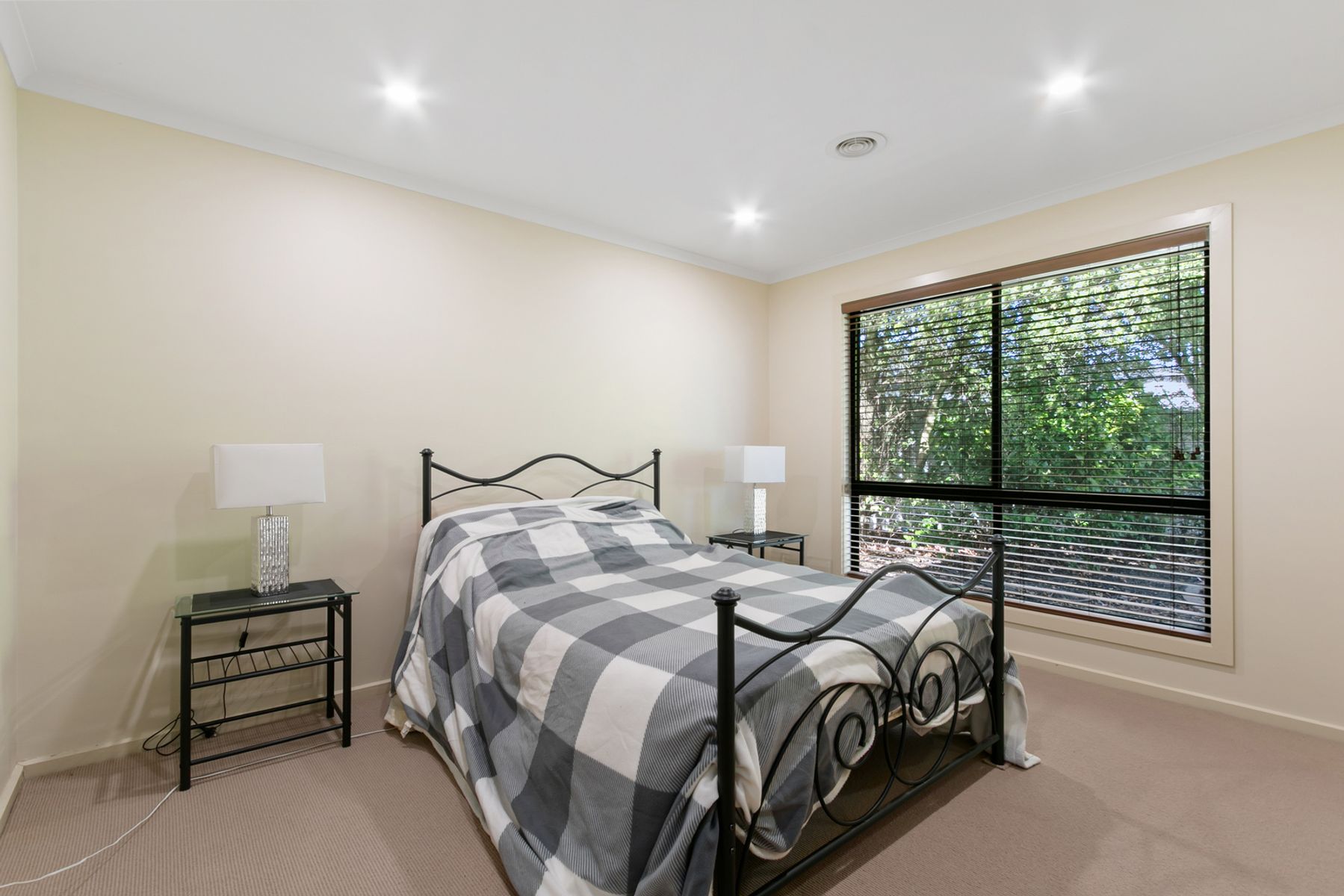 006 Open2view ID947677 7 Heritage Blvd   Morwell