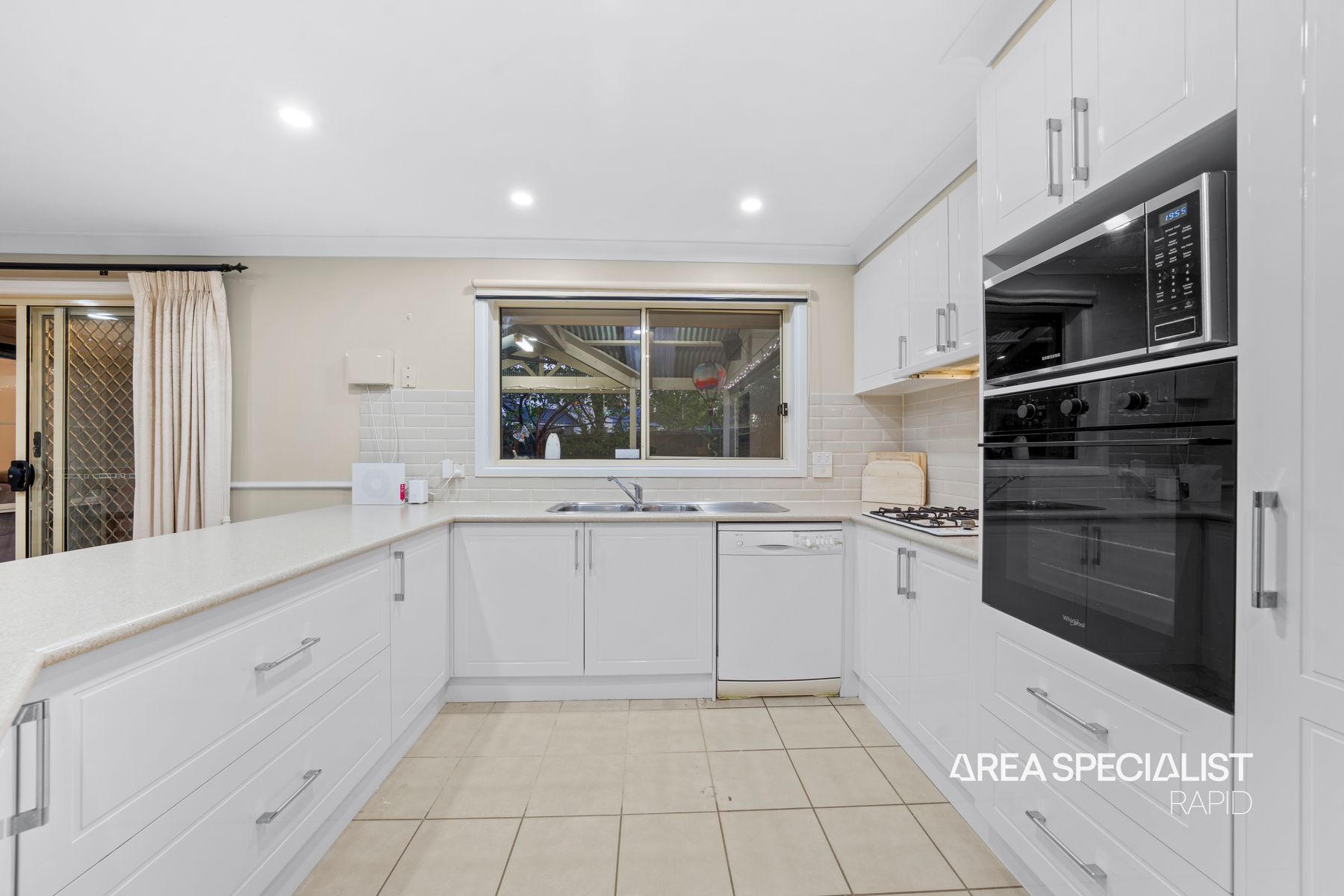 9 Gardenia Court, Narre Warren South, VIC 3805, Narre Warren South - Thumbnail 6