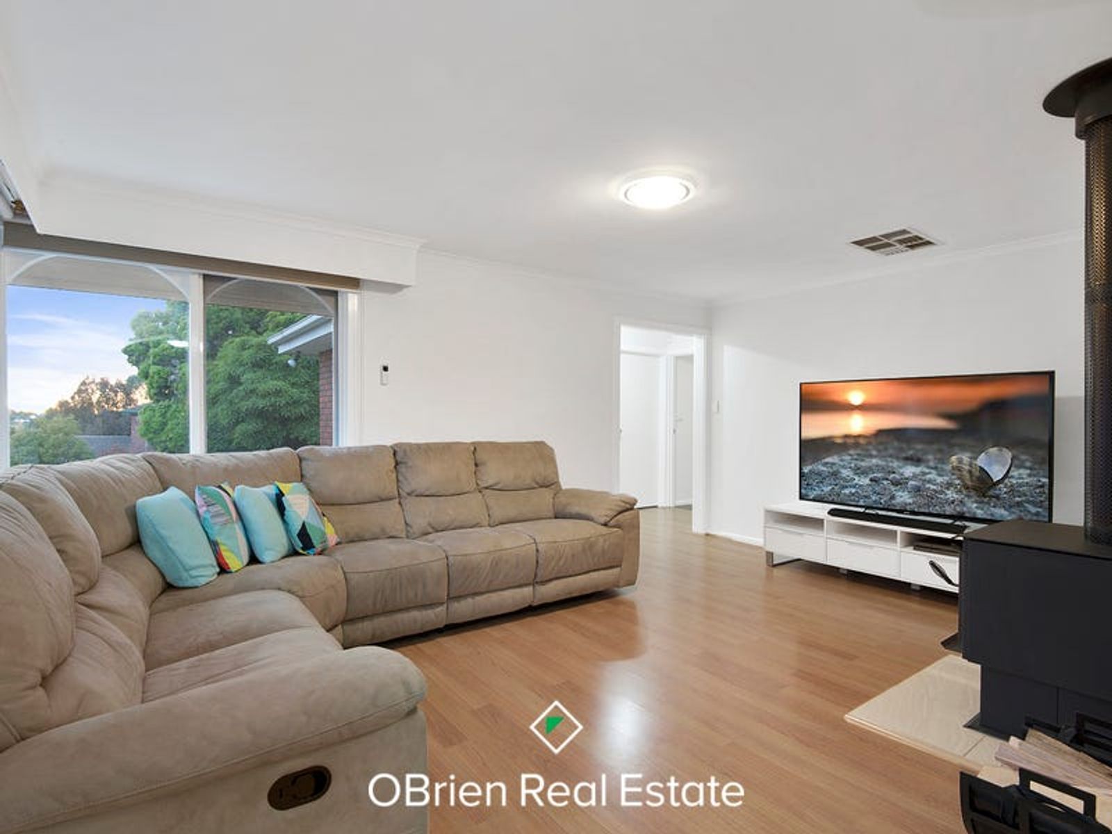 59 Charles Green Avenue, Endeavour Hills, VIC 3802, Endeavour Hills - Thumbnail 3