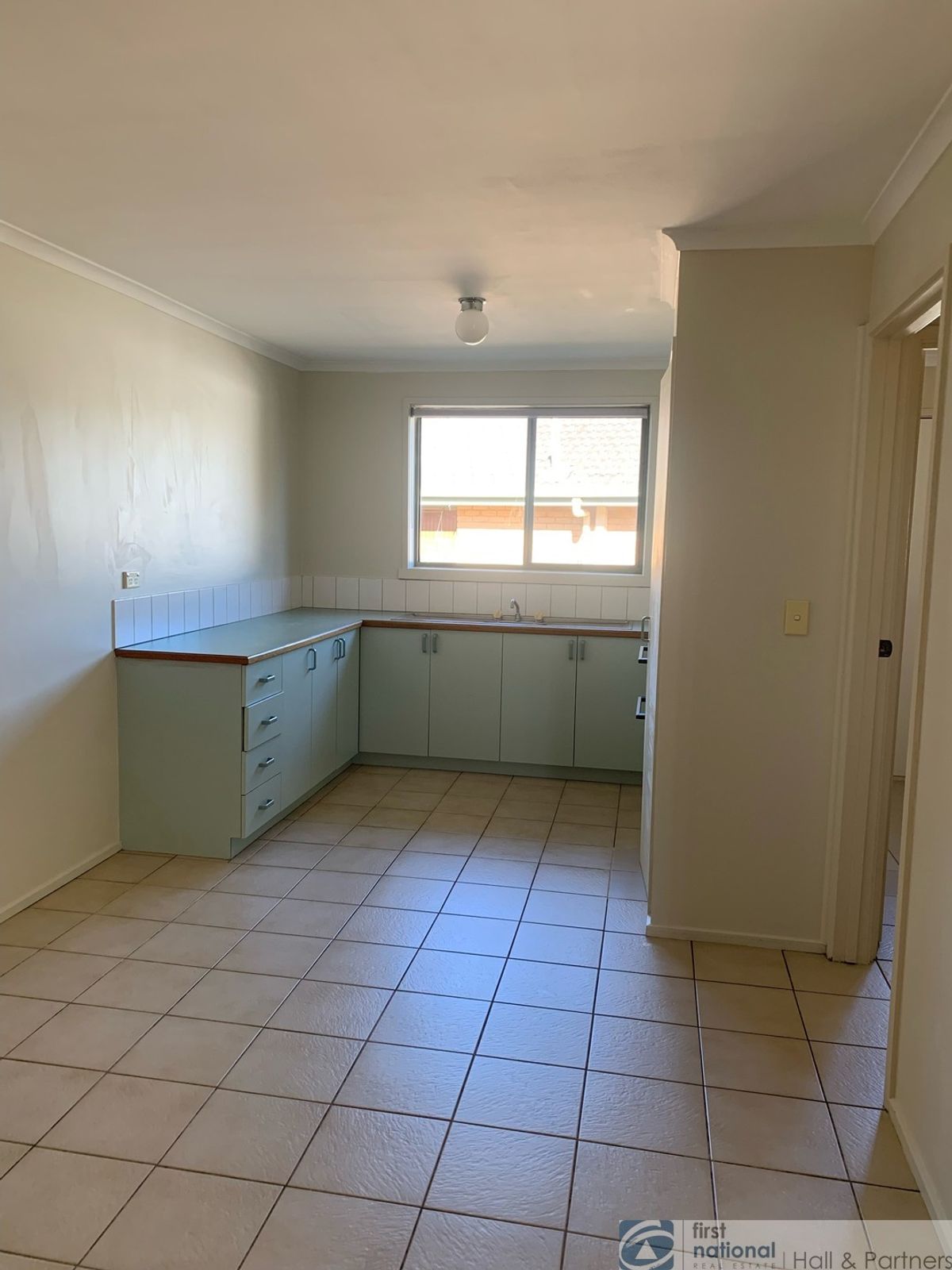 1/7 Luke Court, Hampton Park VIC 3976, Hampton Park - Thumbnail 2