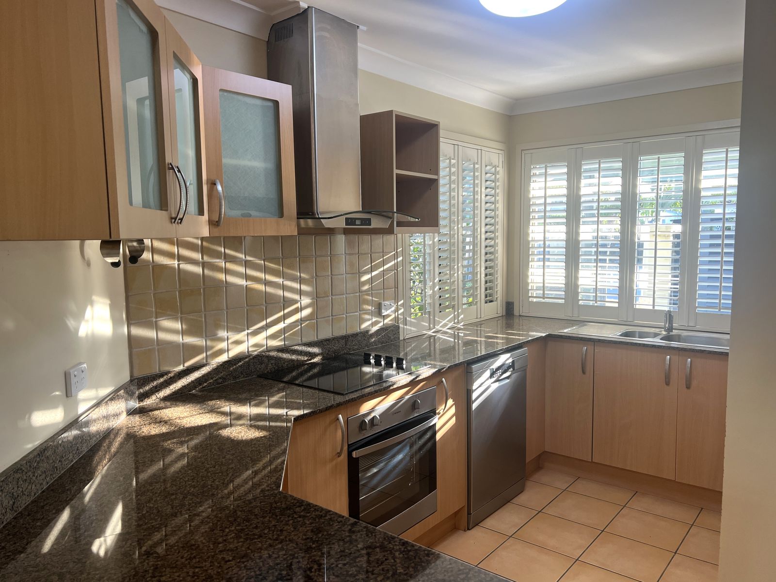 2/19 Mason Street, Southport QLD 4215, Southport - Thumbnail 3