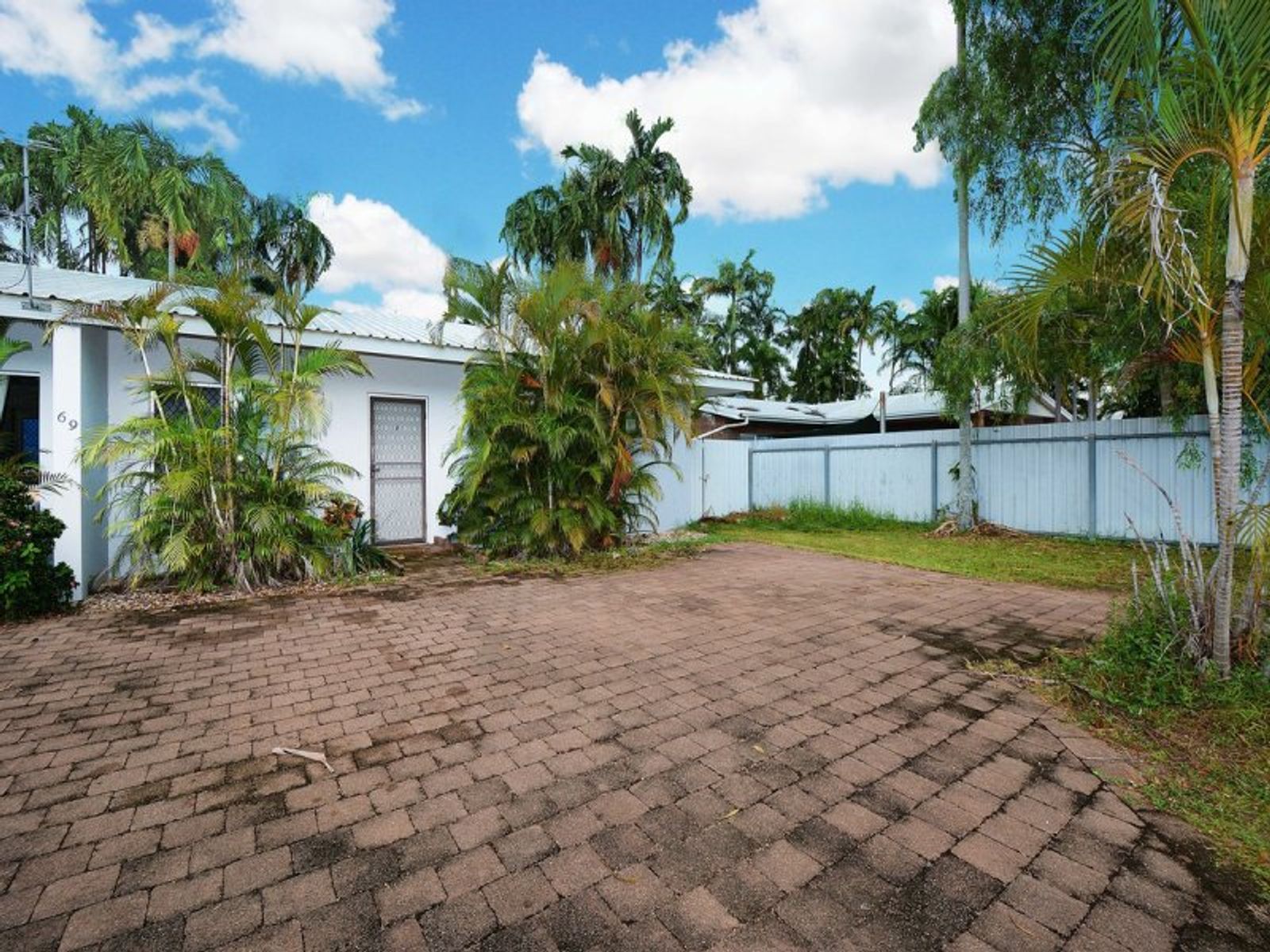 2/69 Noltenius Court, Gray NT 0830, Gray - Thumbnail 2