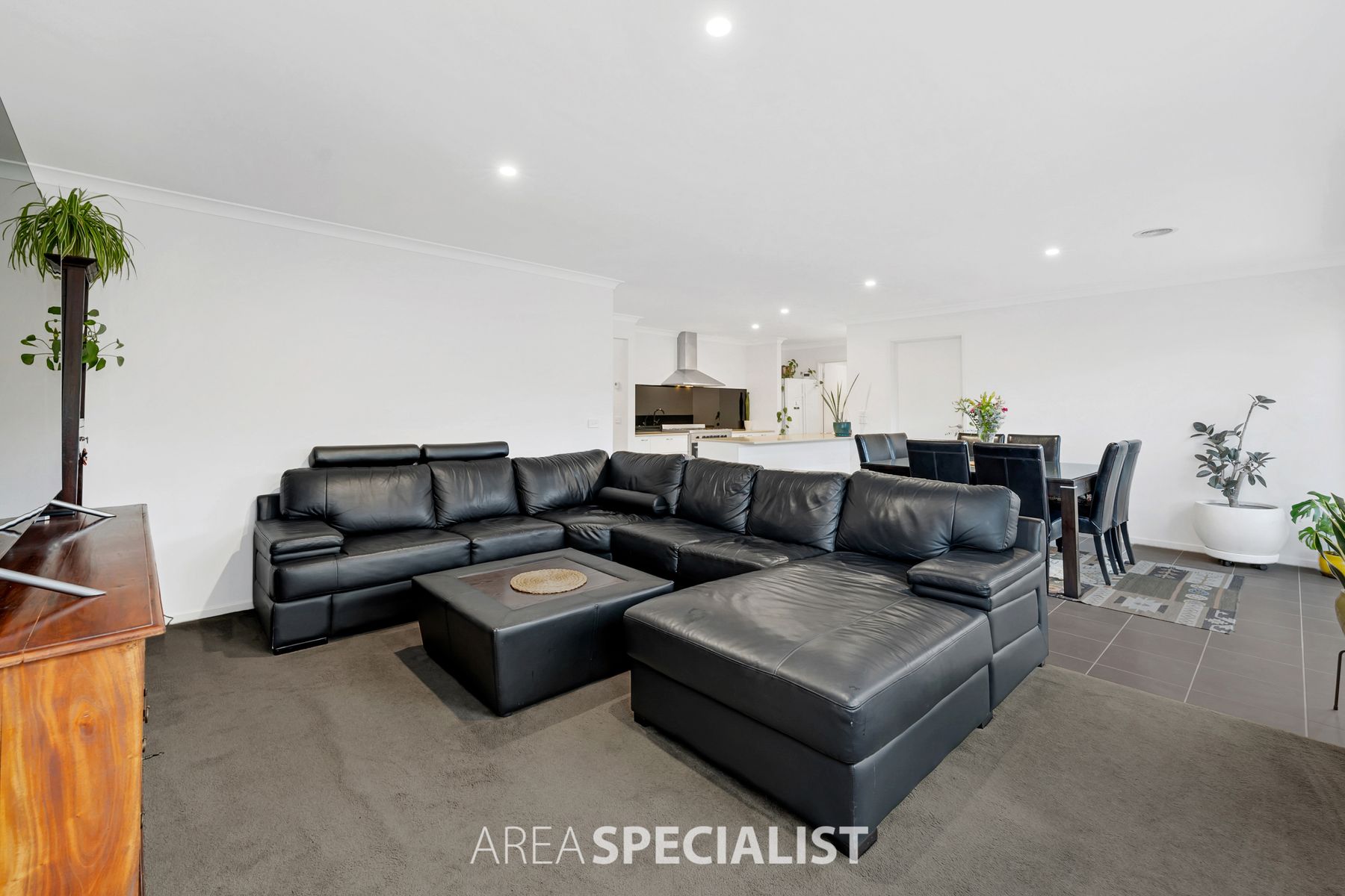 2 Finn Place, Lyndhurst, VIC 3975, Lyndhurst - Thumbnail 2