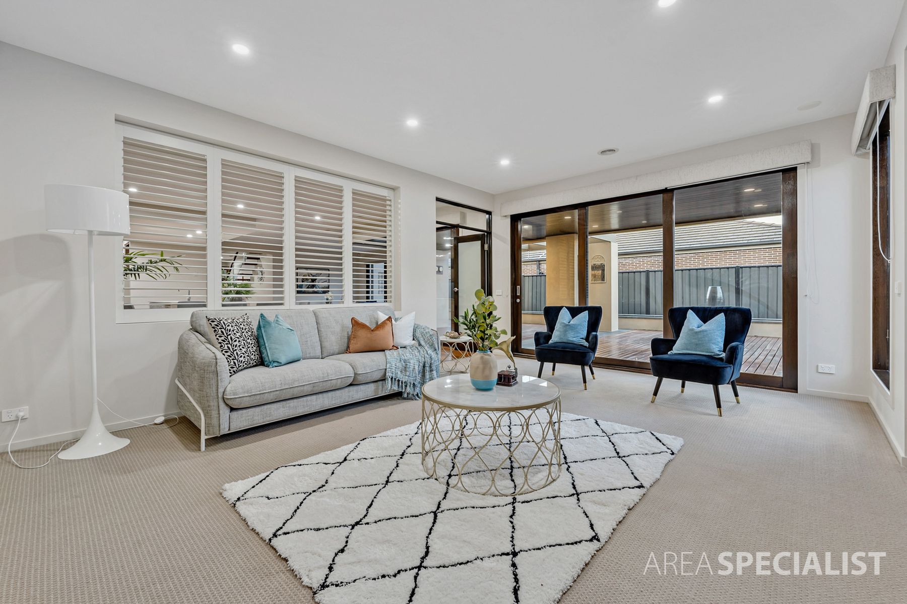 14 Holsteiner Terrace, Clyde North, VIC 3978, Clyde North - Thumbnail 6