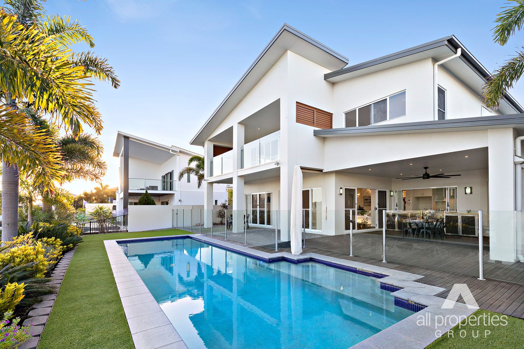 13 Marina Parade, Jacobs Well, QLD 4208, Jacobs Well - Thumbnail 2