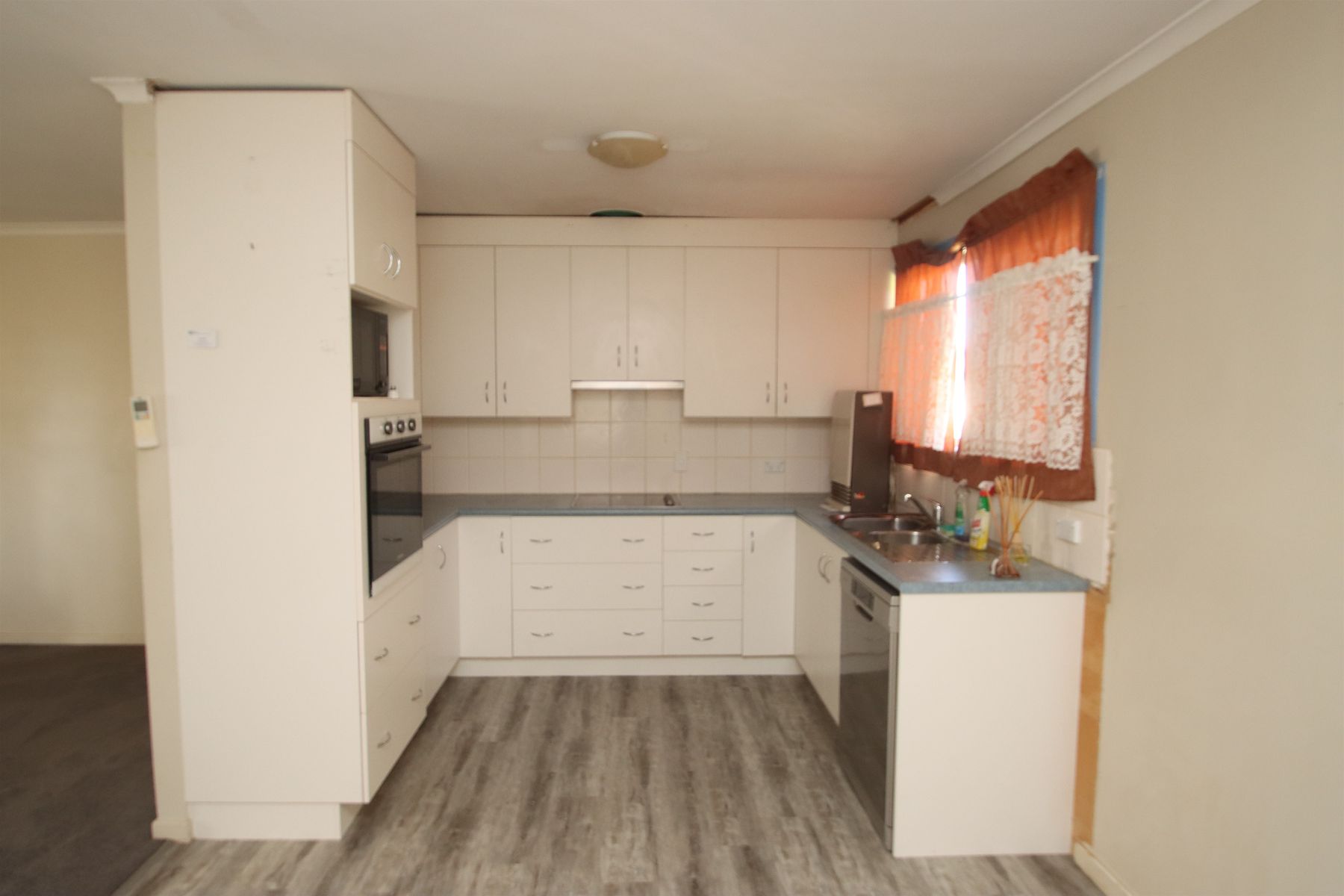 31 High Street, Tenterfield NSW 2372, Tenterfield - Thumbnail 4