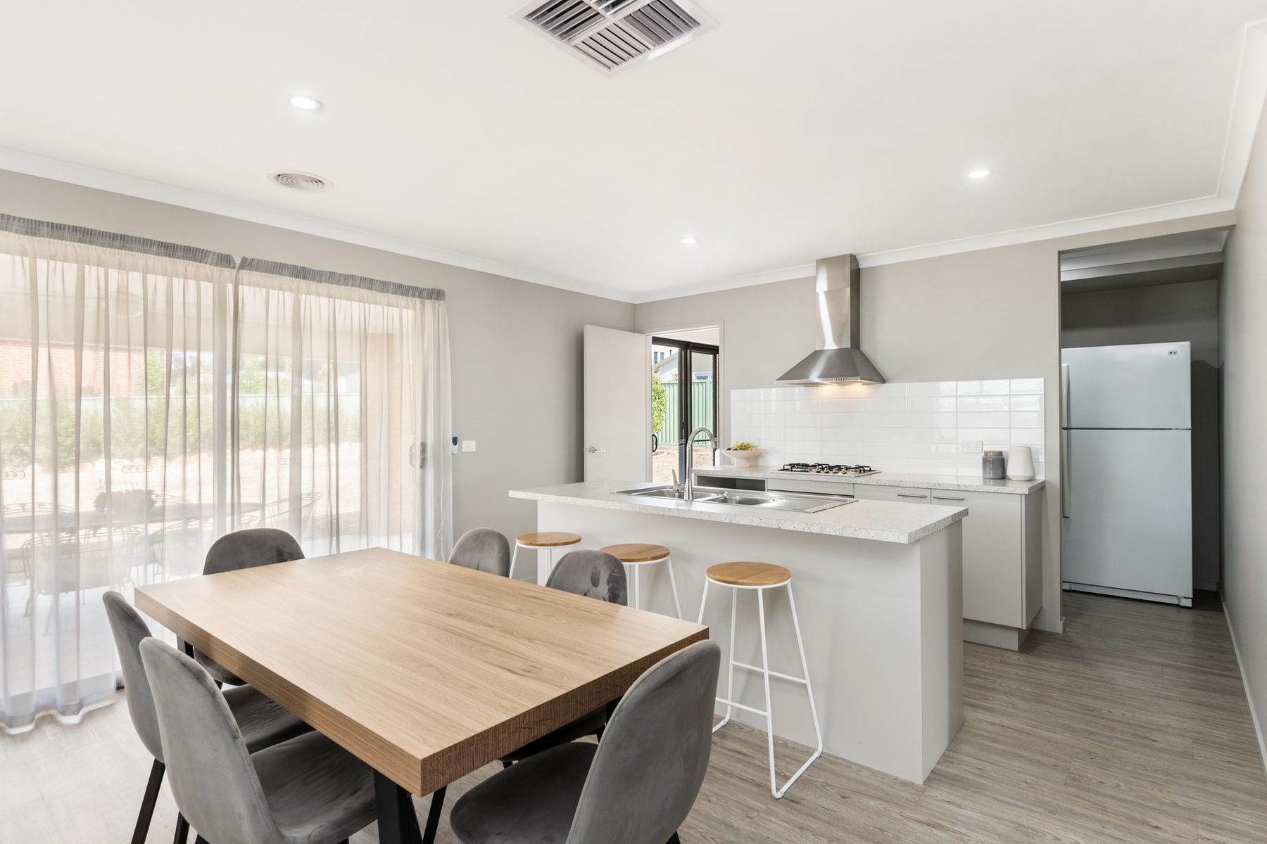 57 Lanark Drive, Junortoun, VIC 3551, Junortoun - Thumbnail 2
