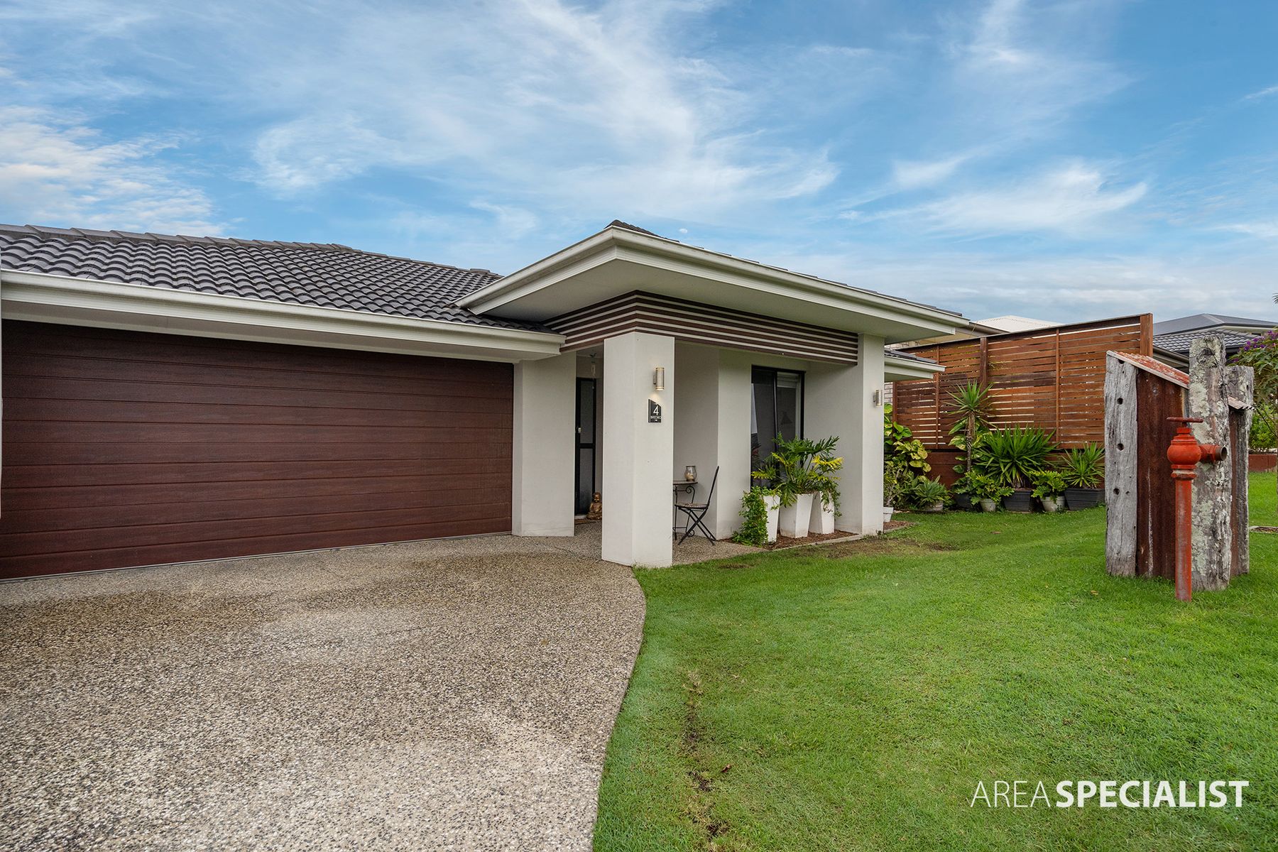 4 Bredbo Street, Ormeau Hills, QLD 4208, Ormeau Hills - Thumbnail 3