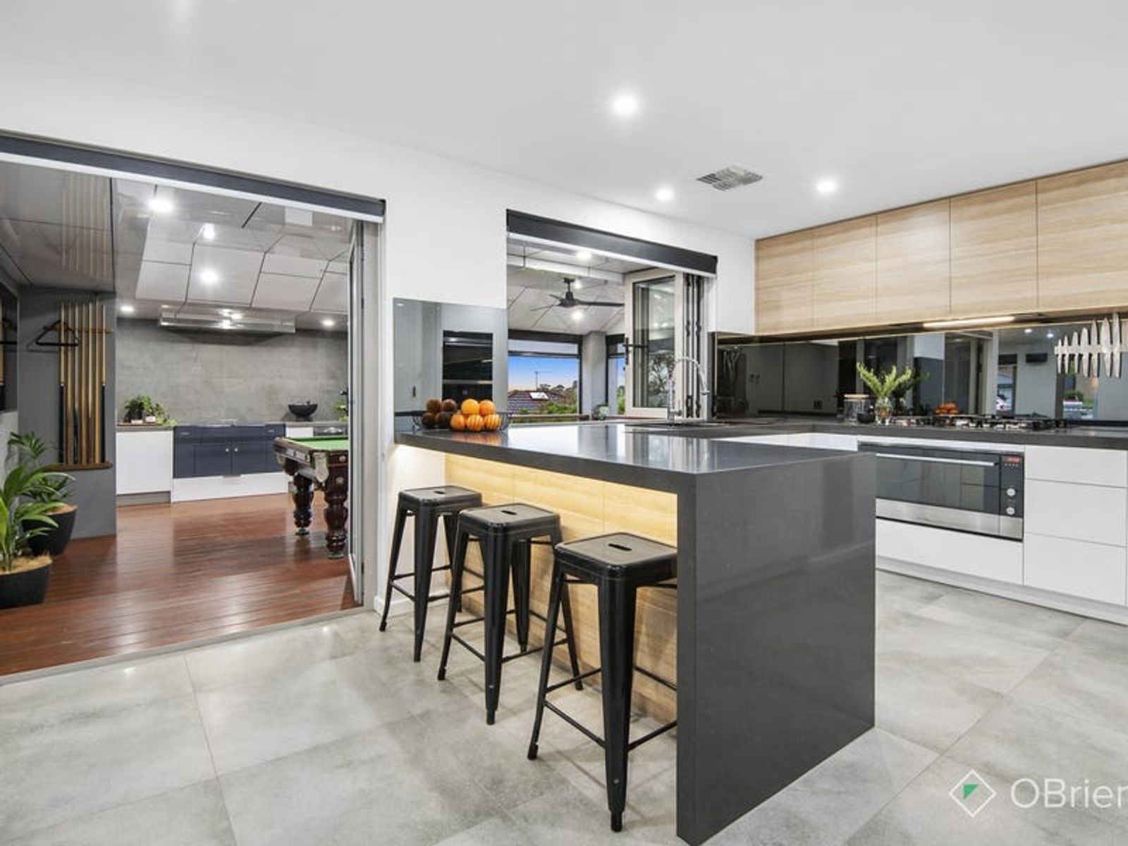 8 Hardman Court, Endeavour Hills, VIC 3802, Endeavour Hills - Thumbnail 4