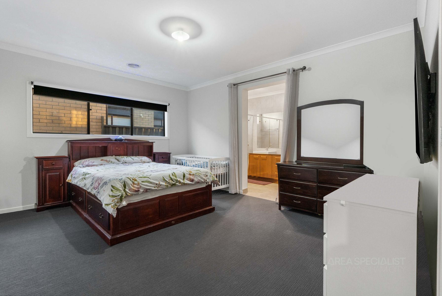 8 Atherton Way, Werribee, VIC 3030, Werribee - Thumbnail 7
