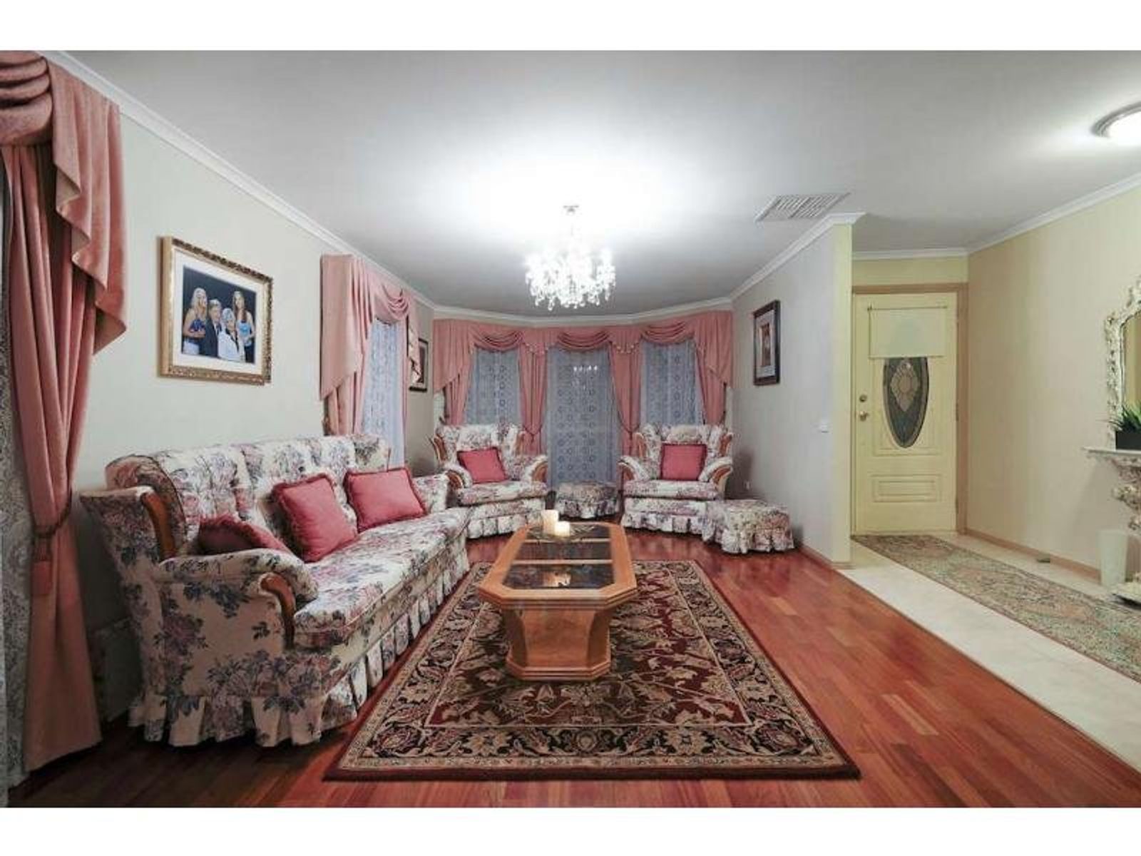 7 Hanna Drive, Endeavour Hills, VIC 3802, Endeavour Hills - Thumbnail 3