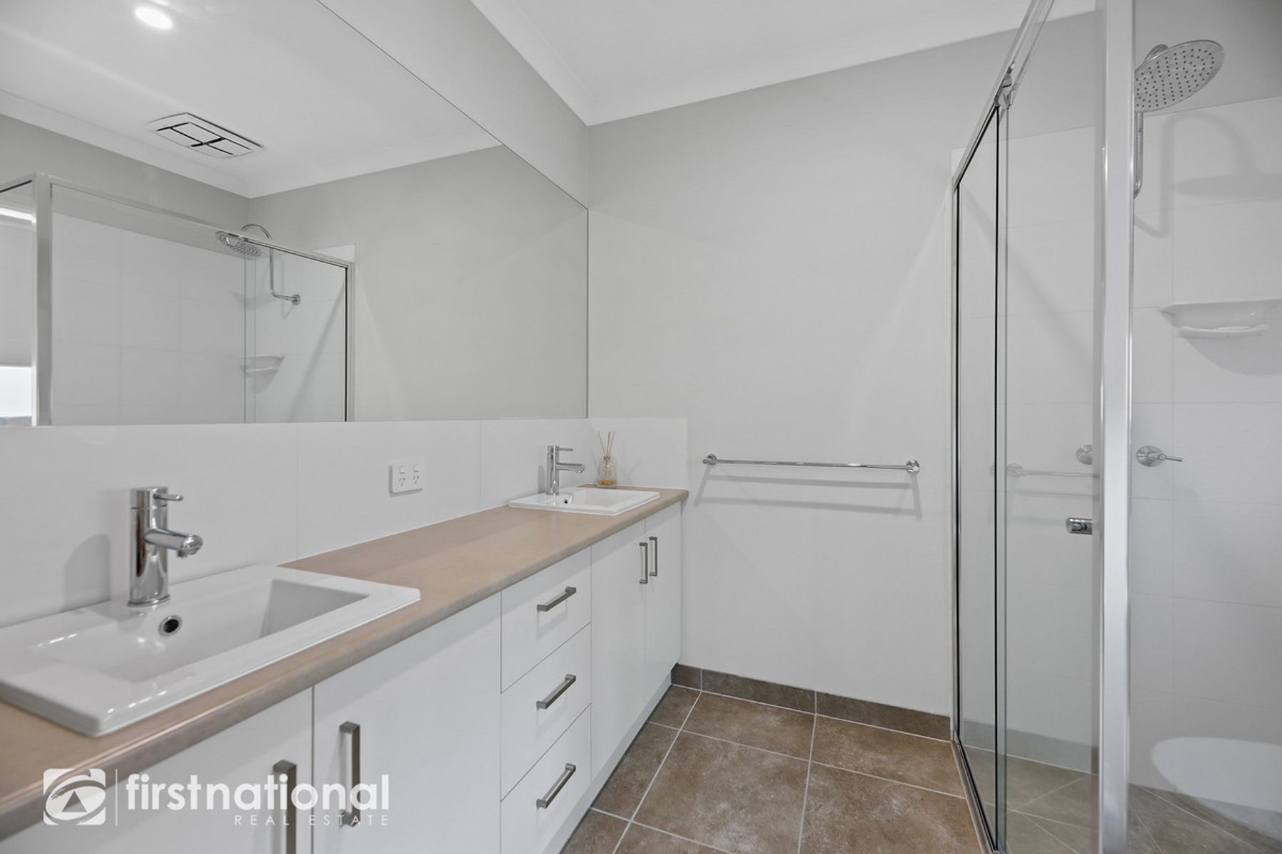 37 Meadowbrook Crescent, Warragul, VIC 3820, Warragul - Thumbnail 8