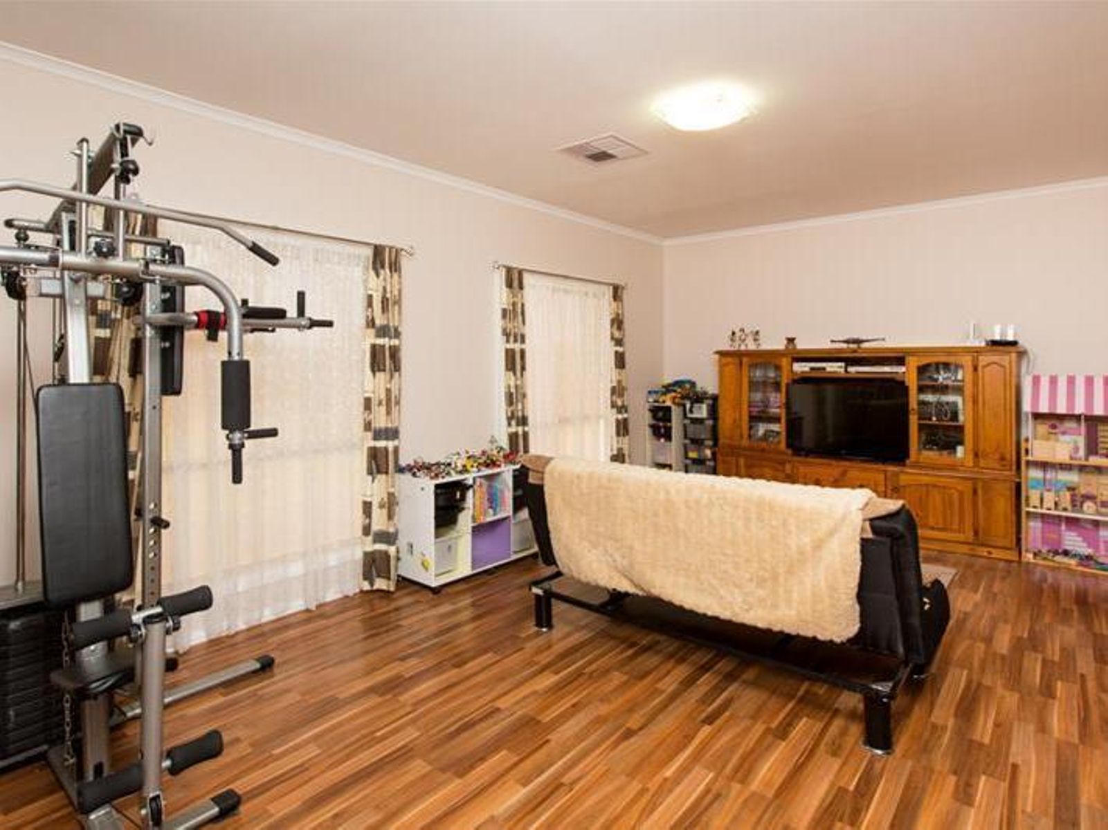 2988 Eleventh Street, Nichols Point - Thumbnail 8