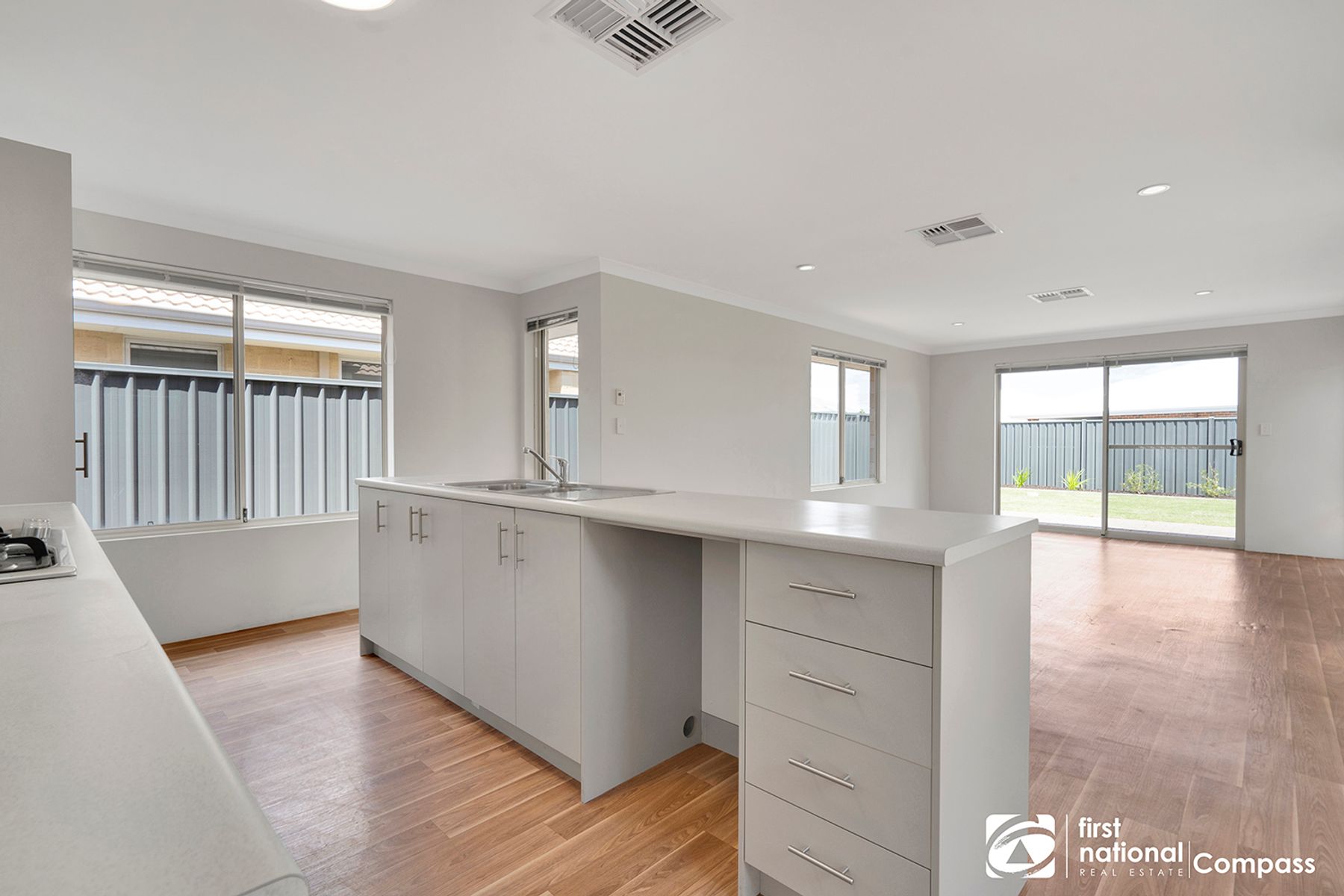 212 Ninth Road, Hilbert WA 6112, Hilbert - Thumbnail 4